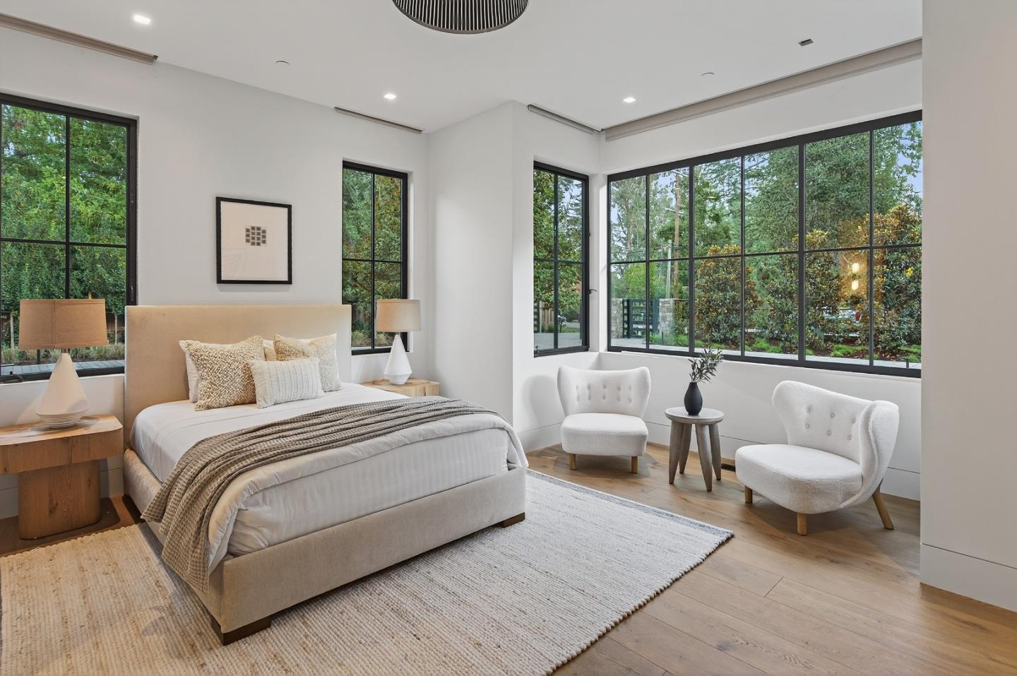 6 Cedar Lane
