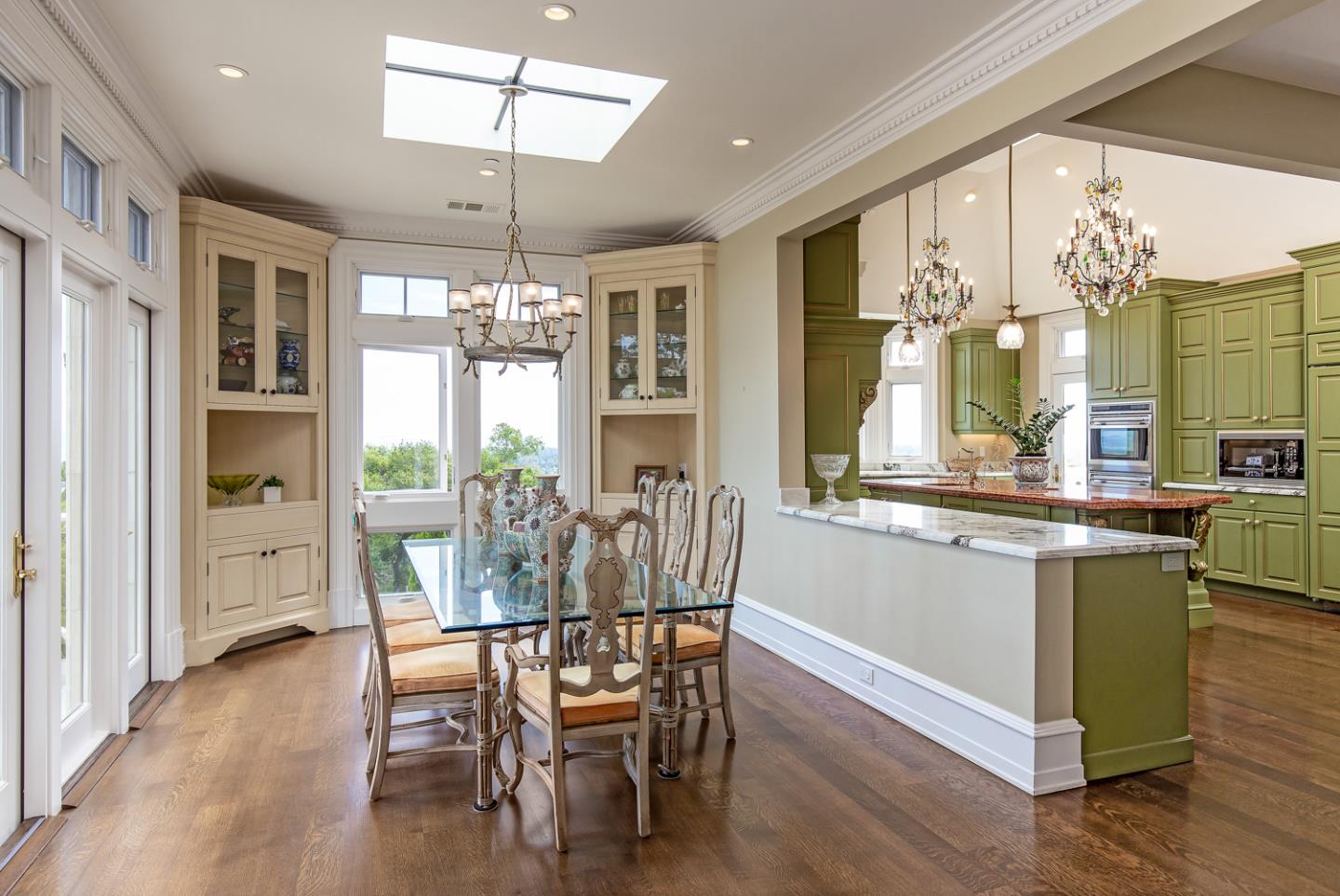 490 Las Pulgas Drive