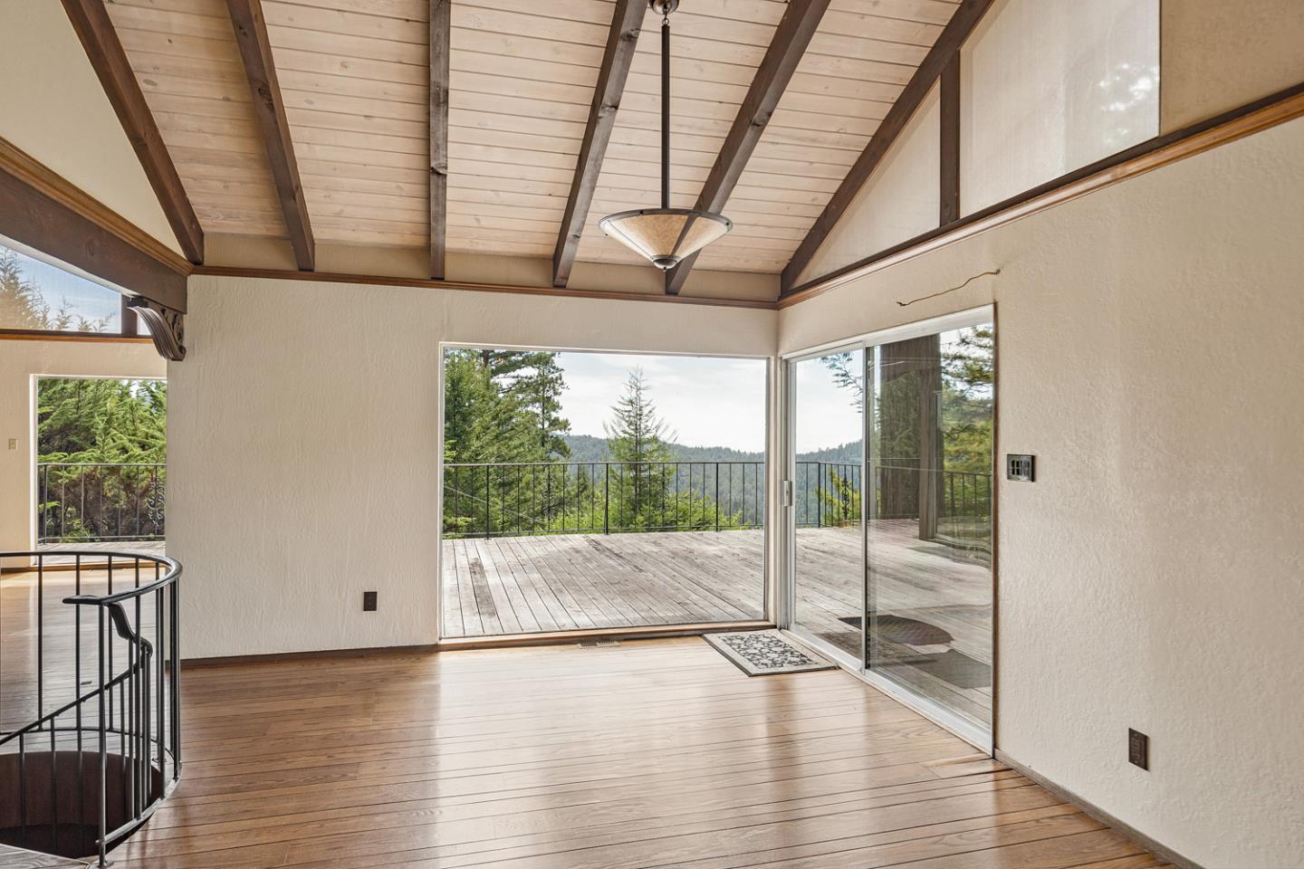 115 Forest View RD