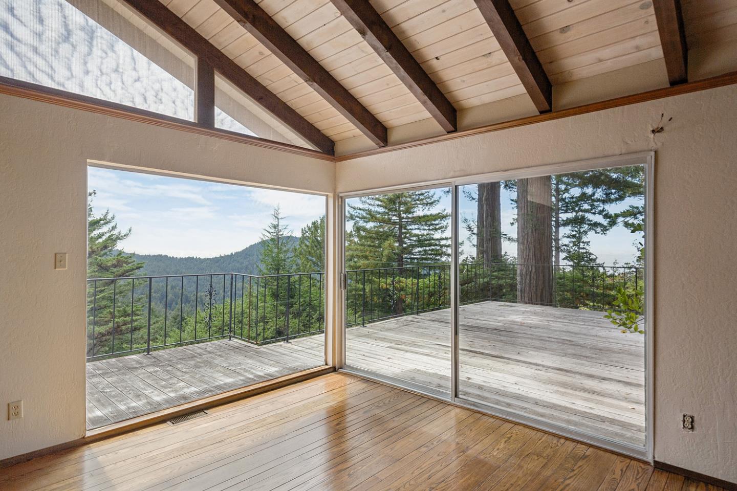 115 Forest View RD