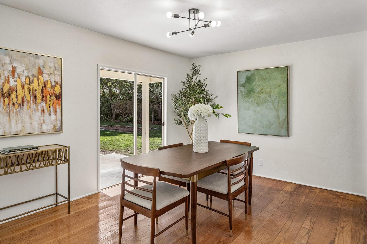 740 Arroyo RD