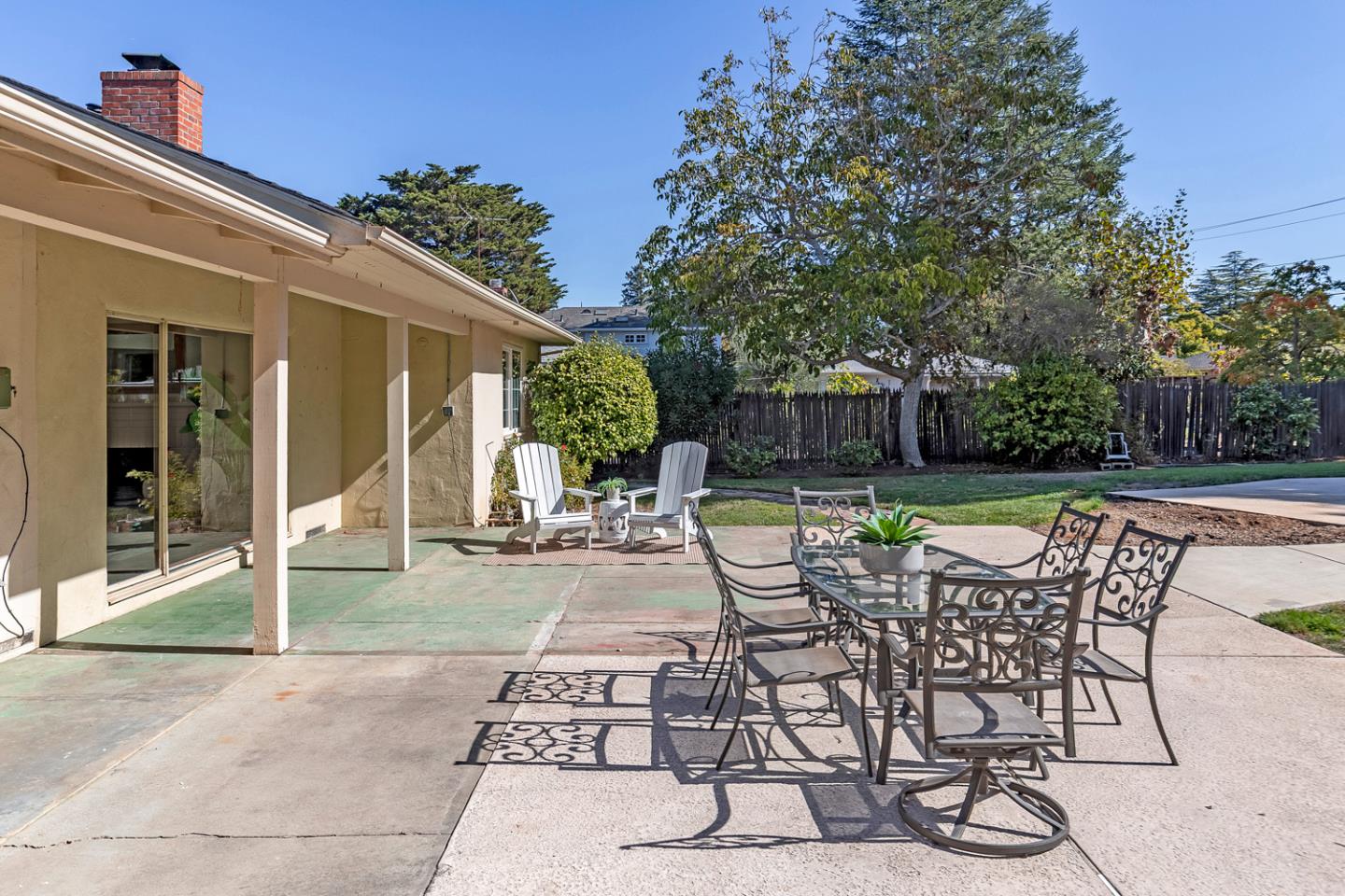 740 Arroyo RD