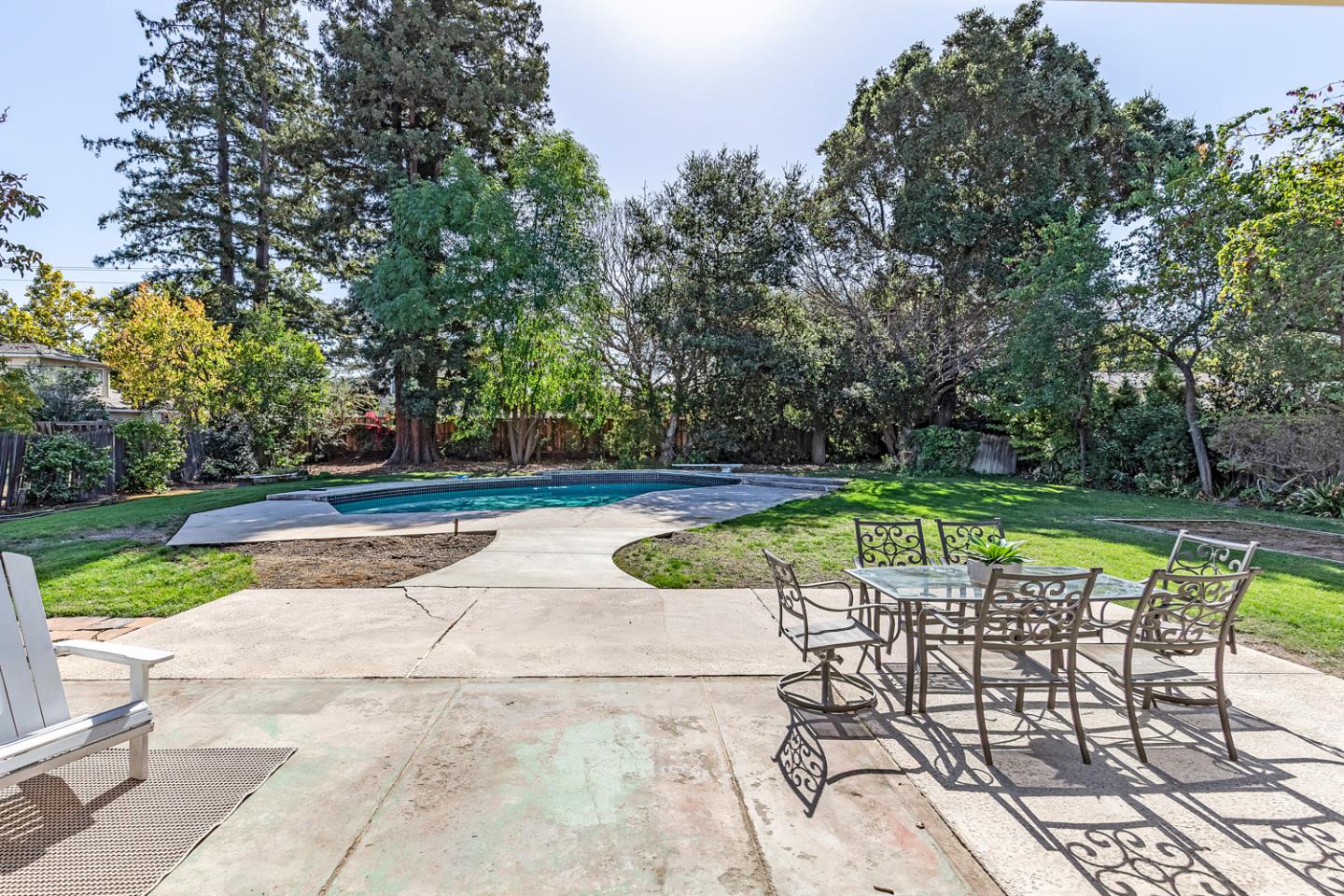 740 Arroyo RD