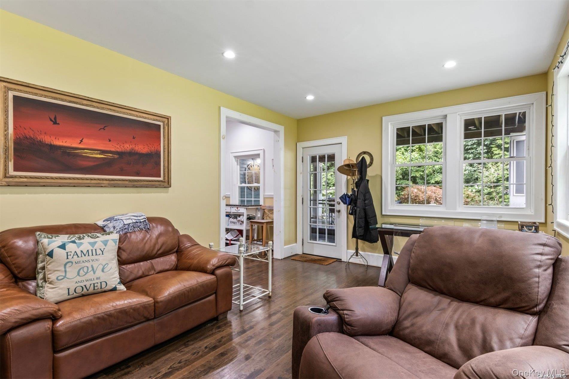 245 Main Street Unit: 1