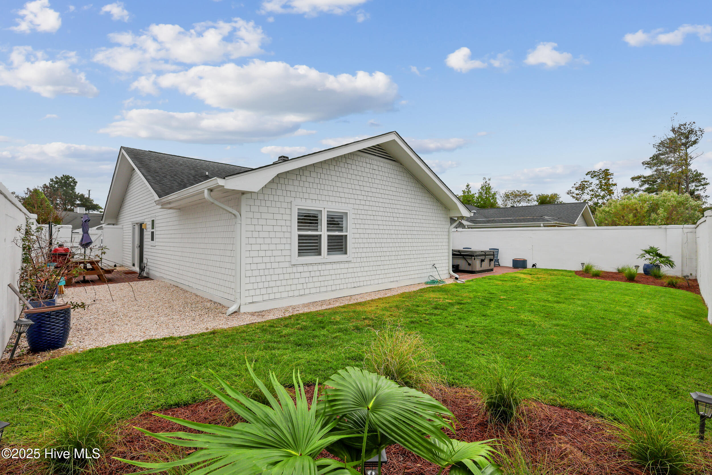 1208 Clipper Lane