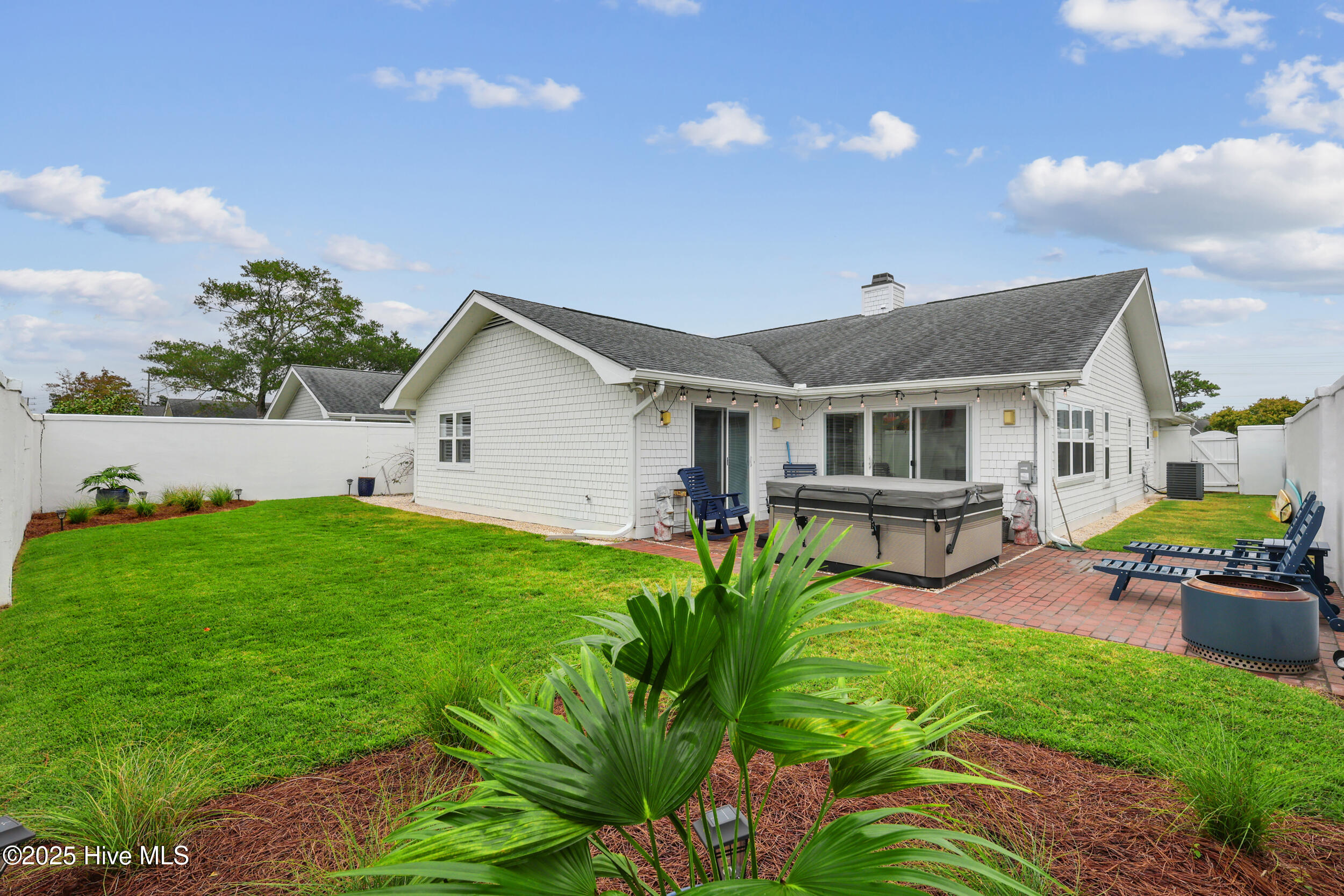 1208 Clipper Lane