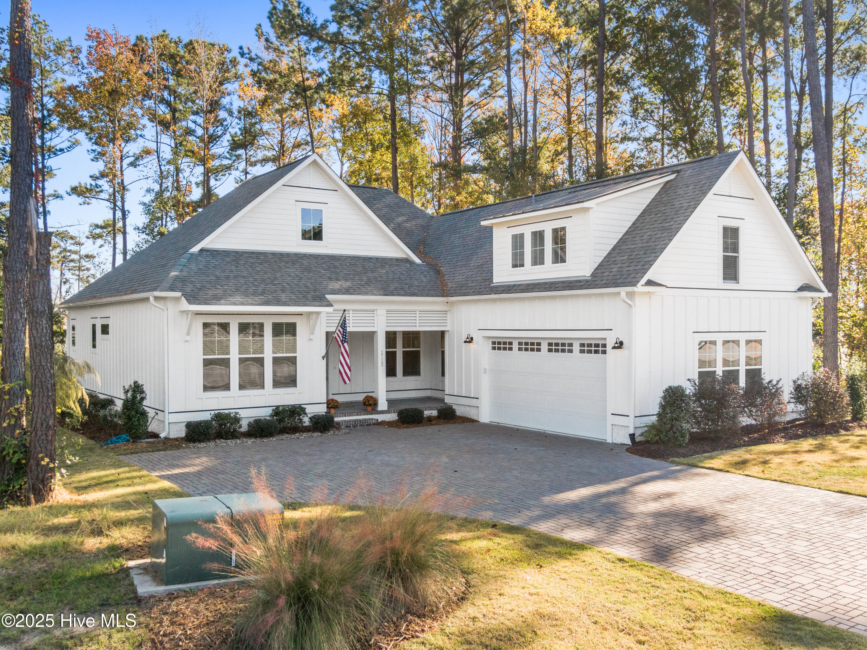 1712 Herons View Drive