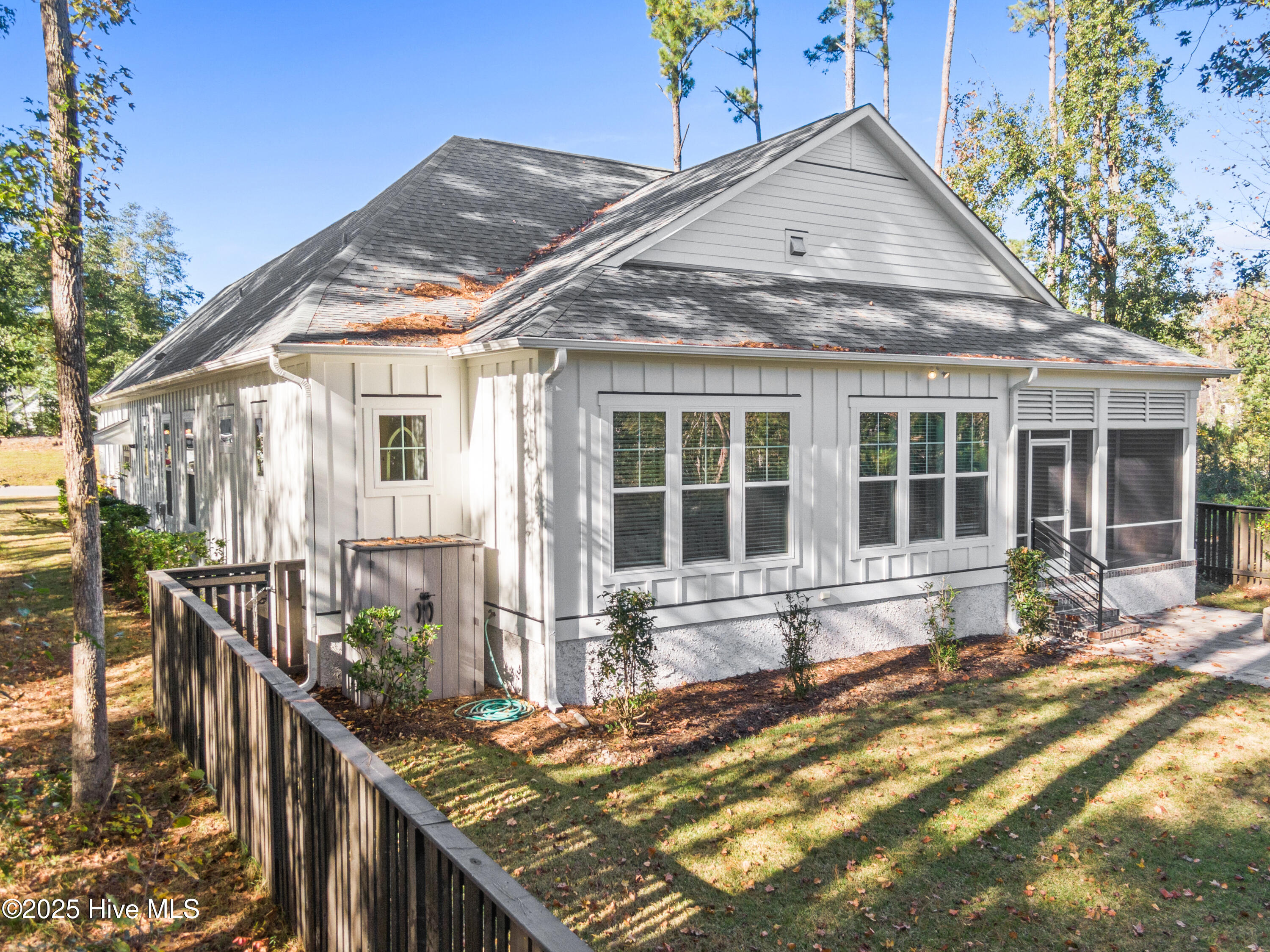 1712 Herons View Drive
