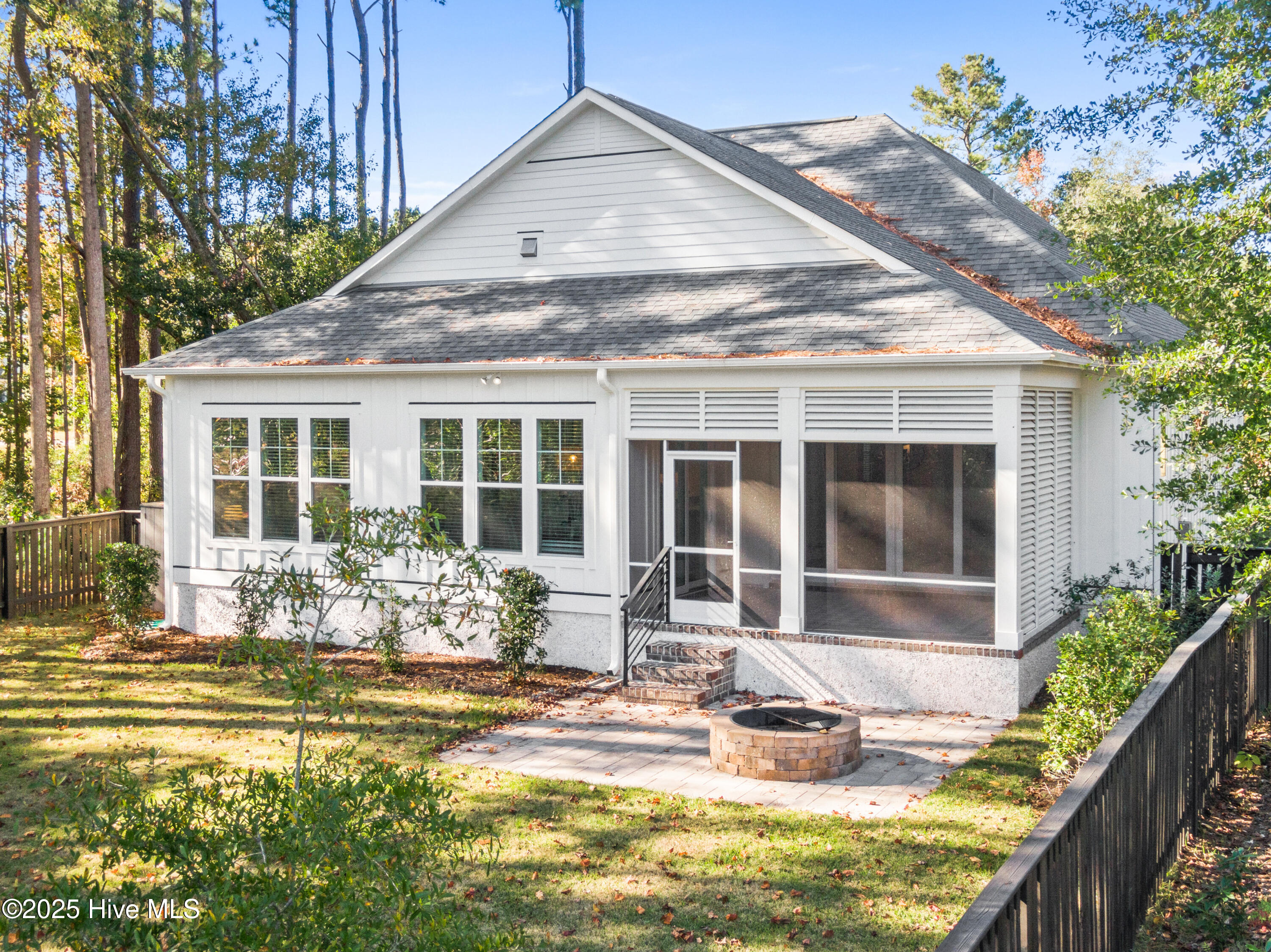 1712 Herons View Drive