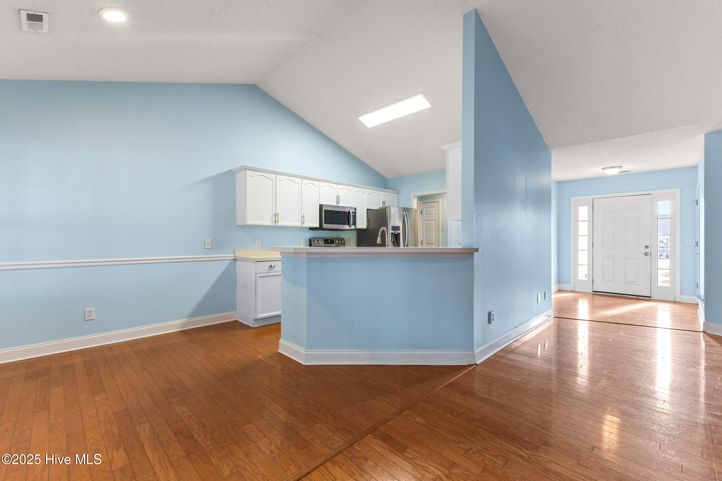 6304 Lenoir Drive
