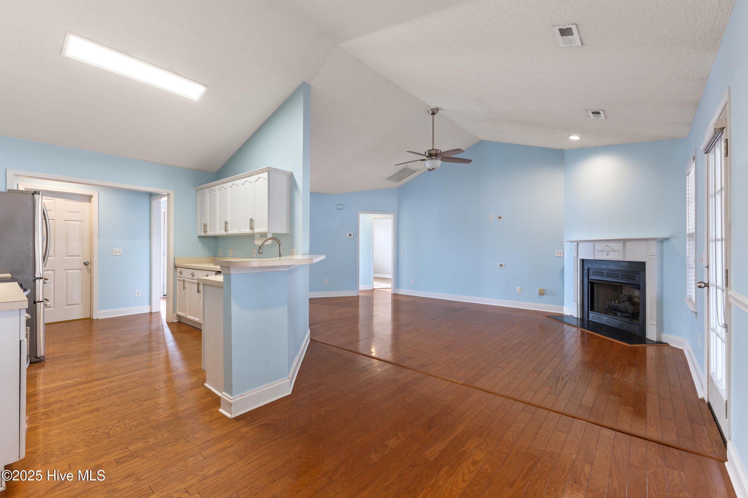 6304 Lenoir Drive