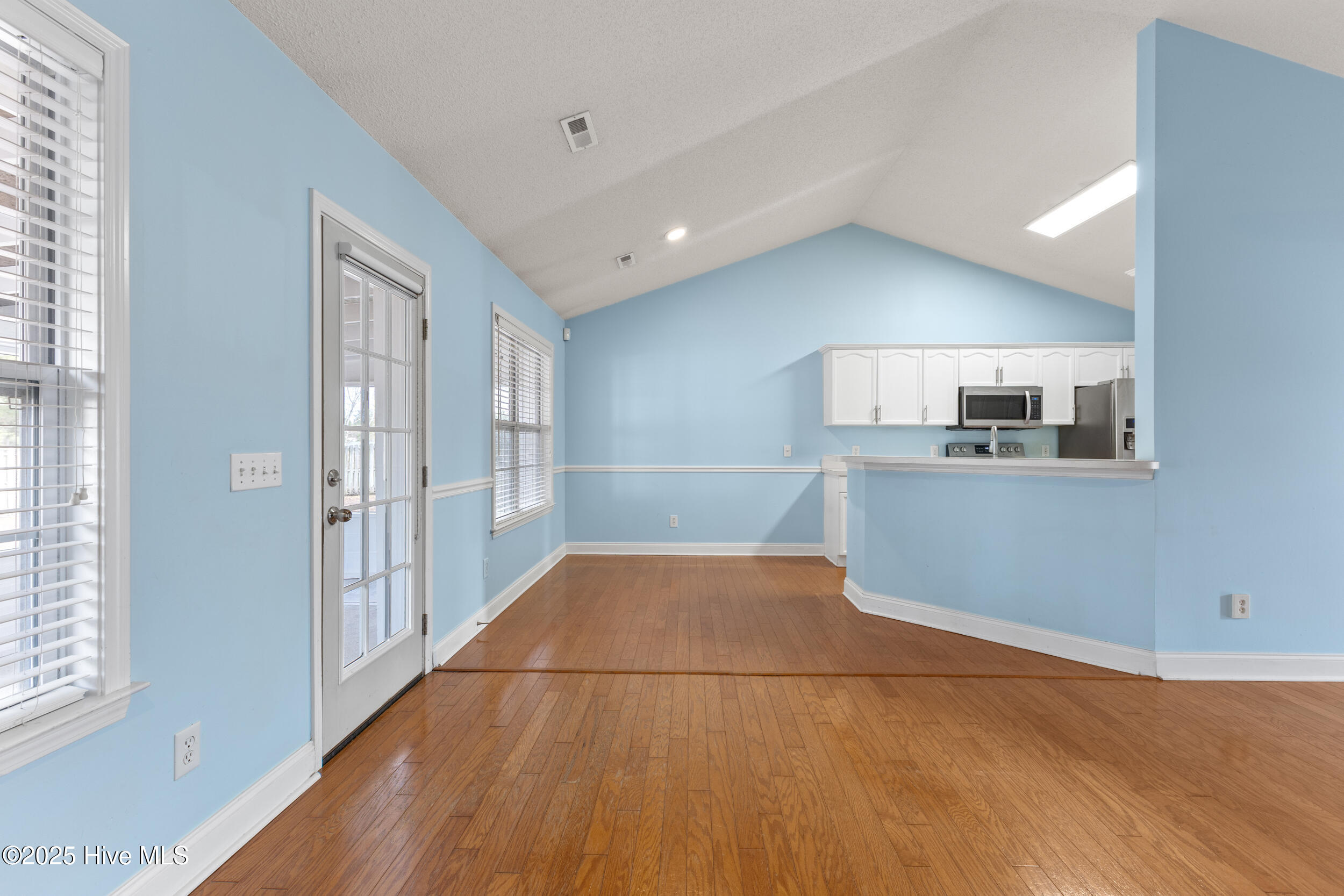 6304 Lenoir Drive