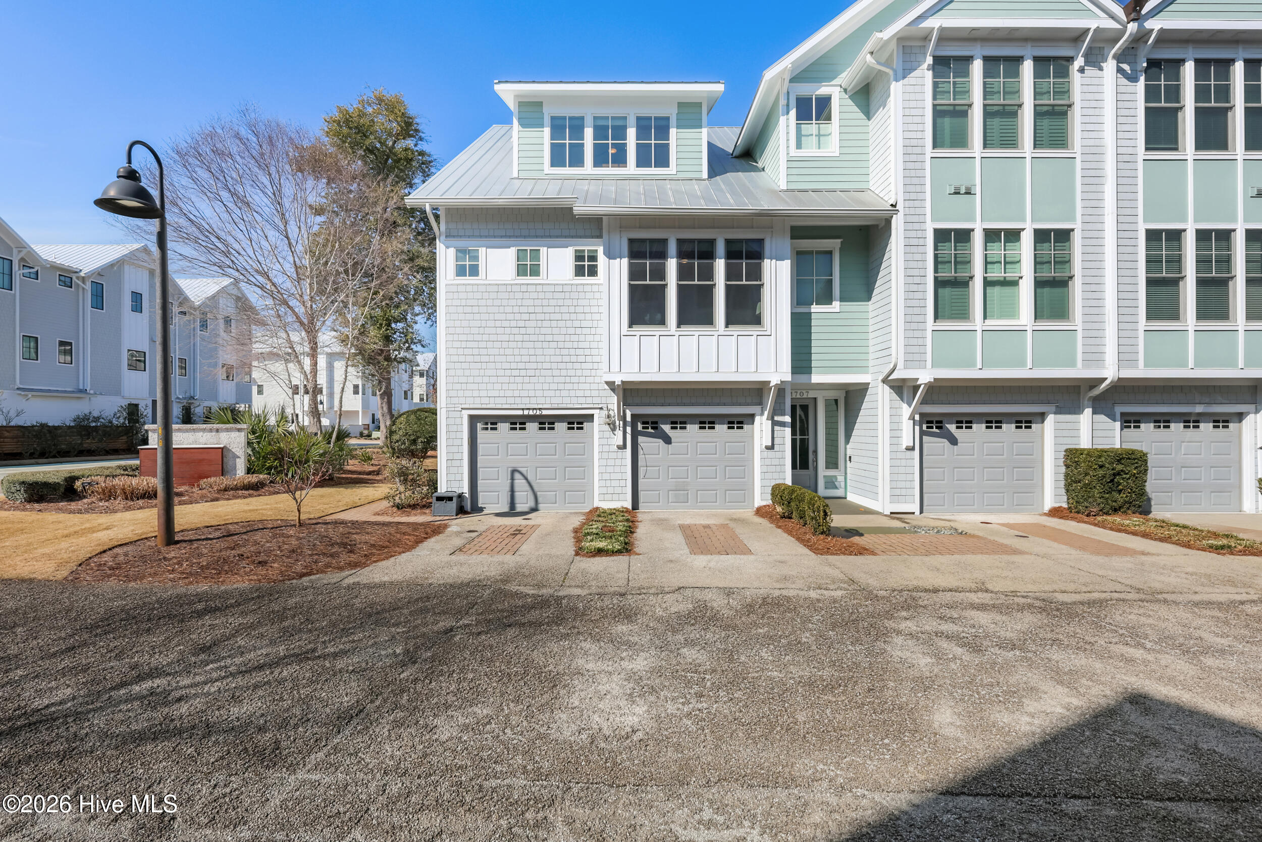 1705 Tearthumb Court