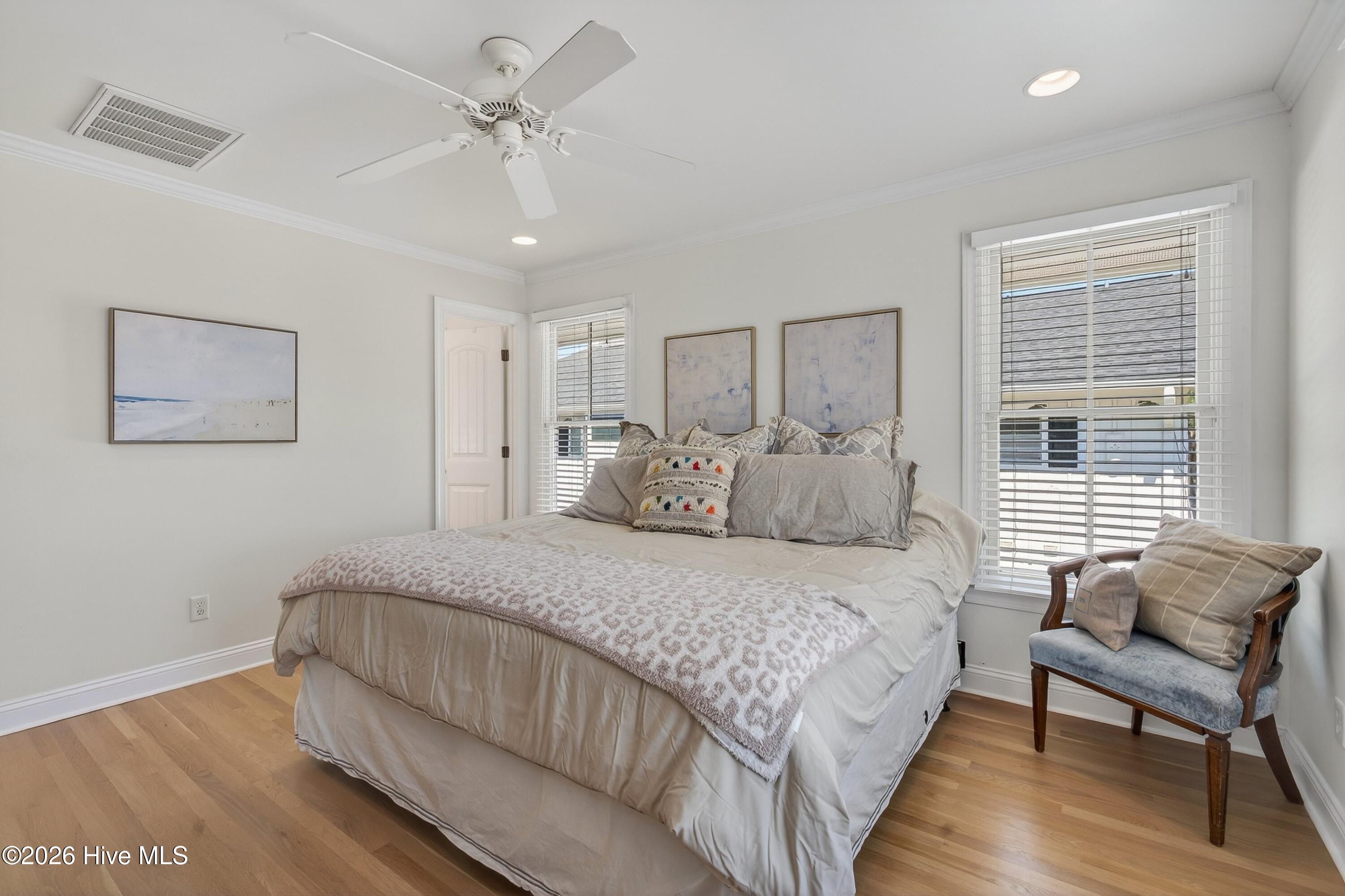 30 W Greensboro Street
