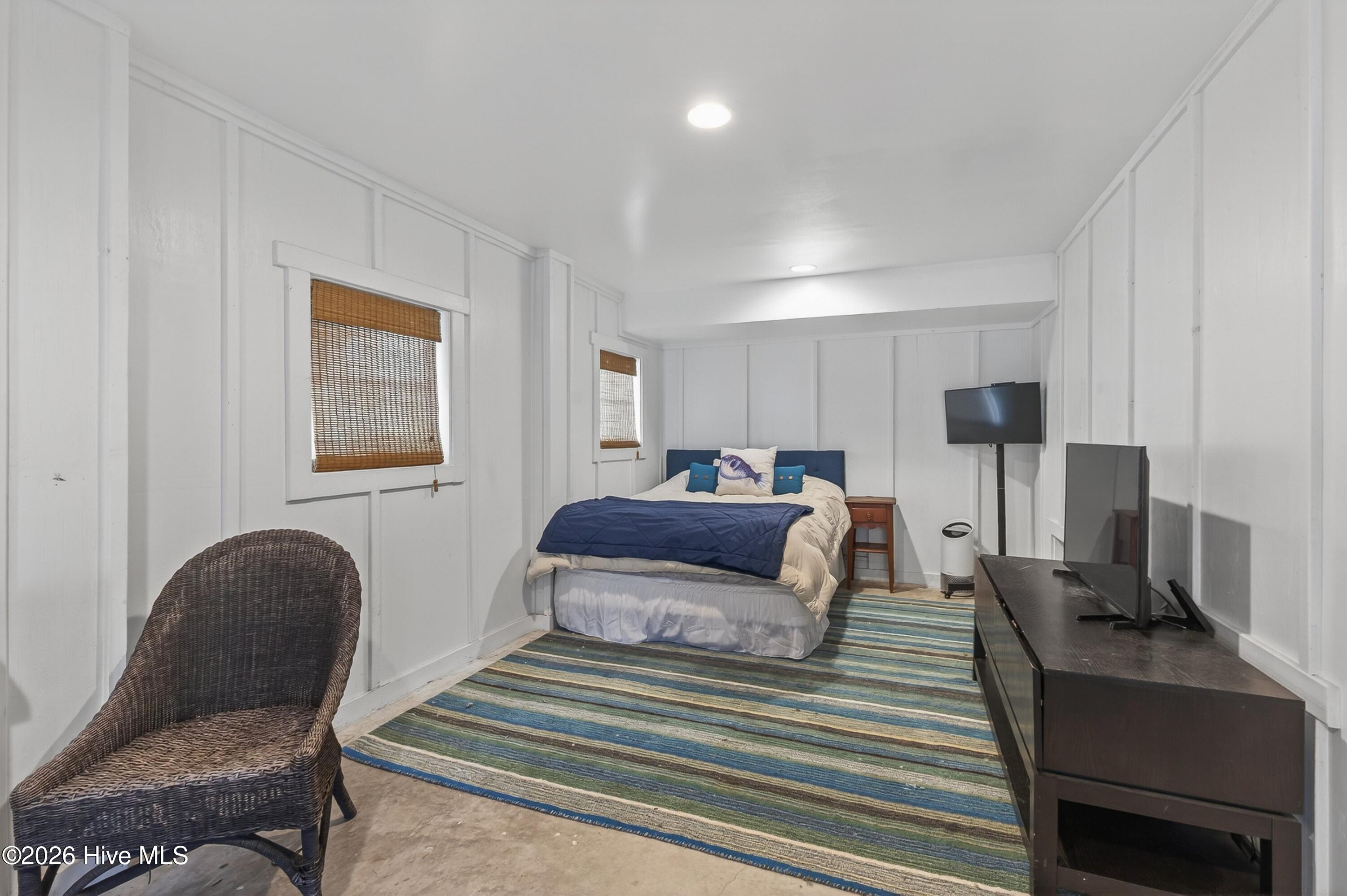 30 W Greensboro Street