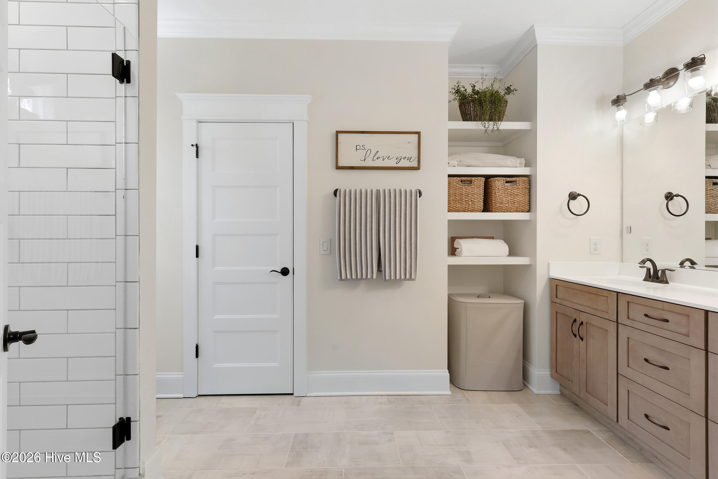 6111 Tidal Reach Court