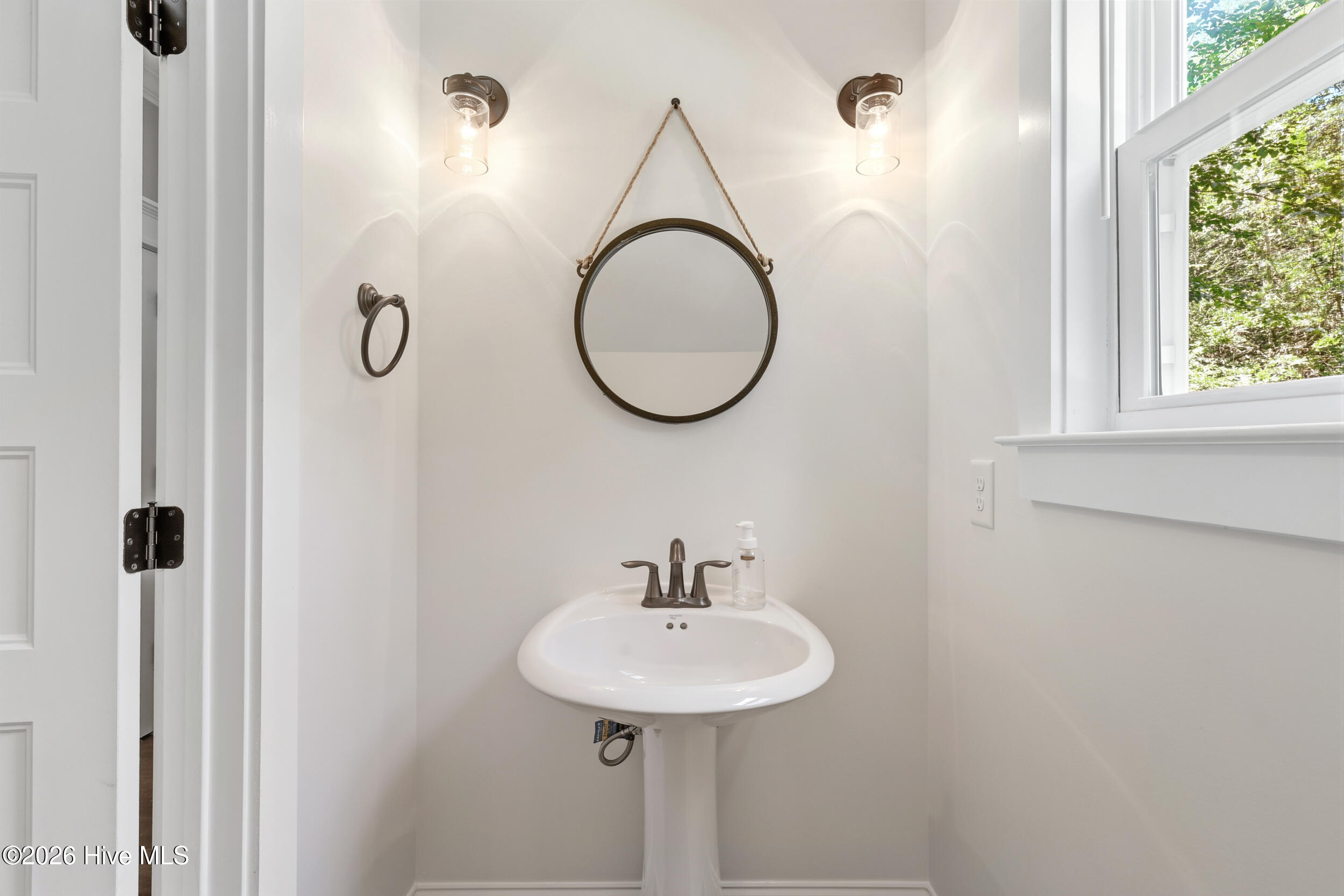 6111 Tidal Reach Court