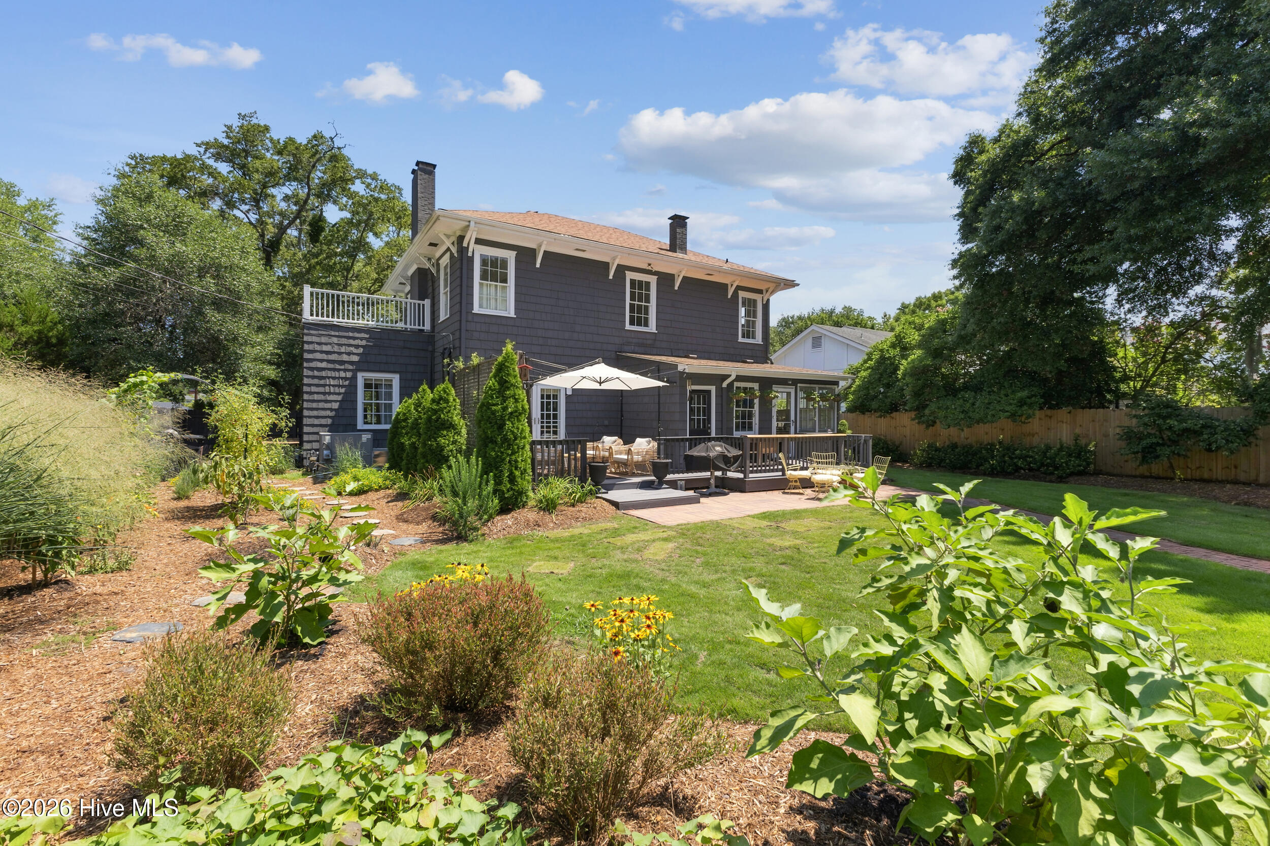 2514 Mimosa Place