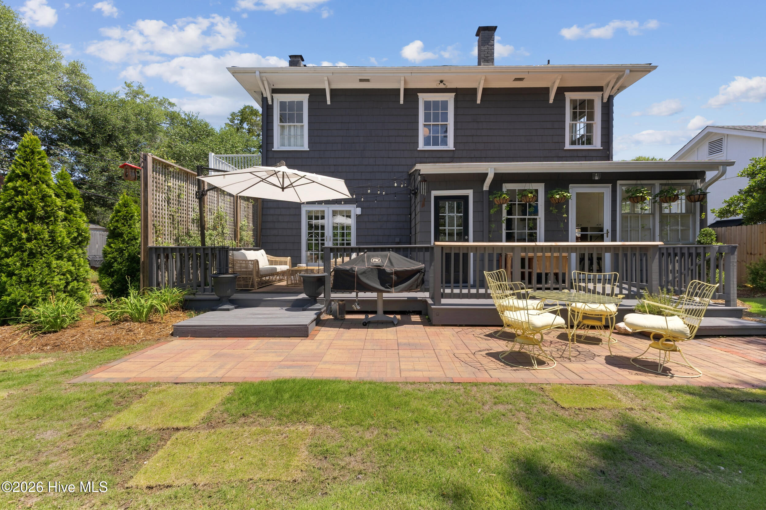 2514 Mimosa Place