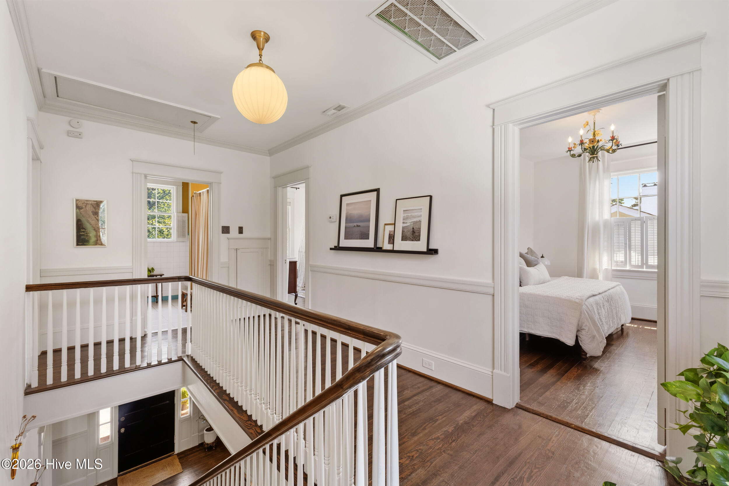 2514 Mimosa Place