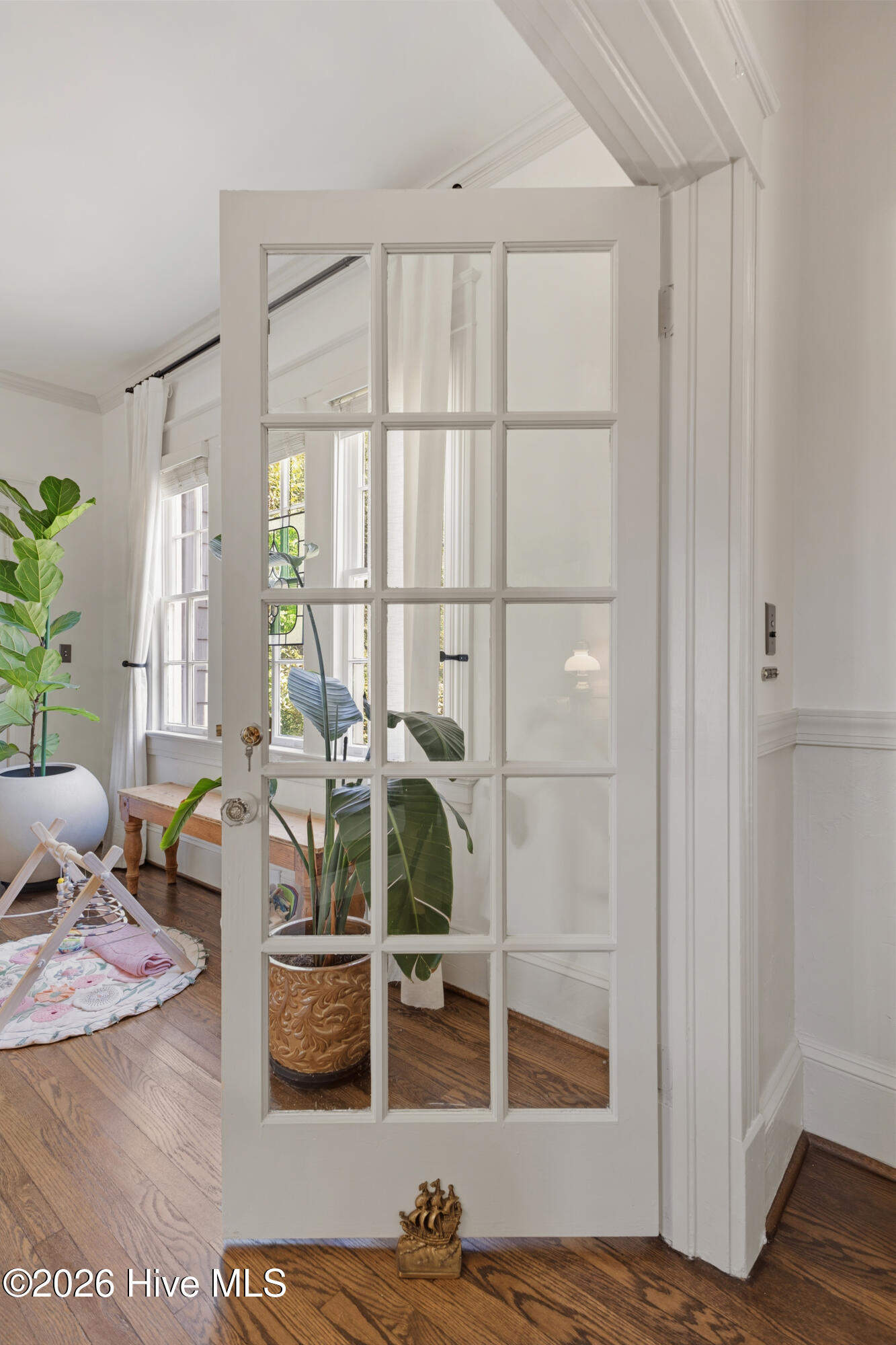 2514 Mimosa Place