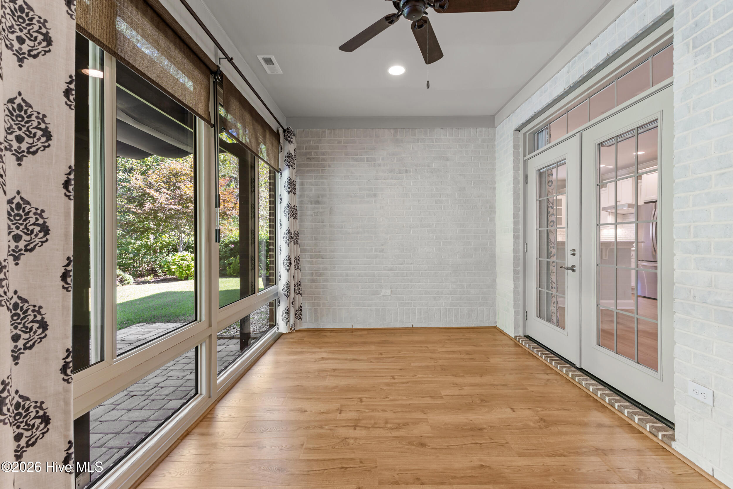 615 Jenoa Drive