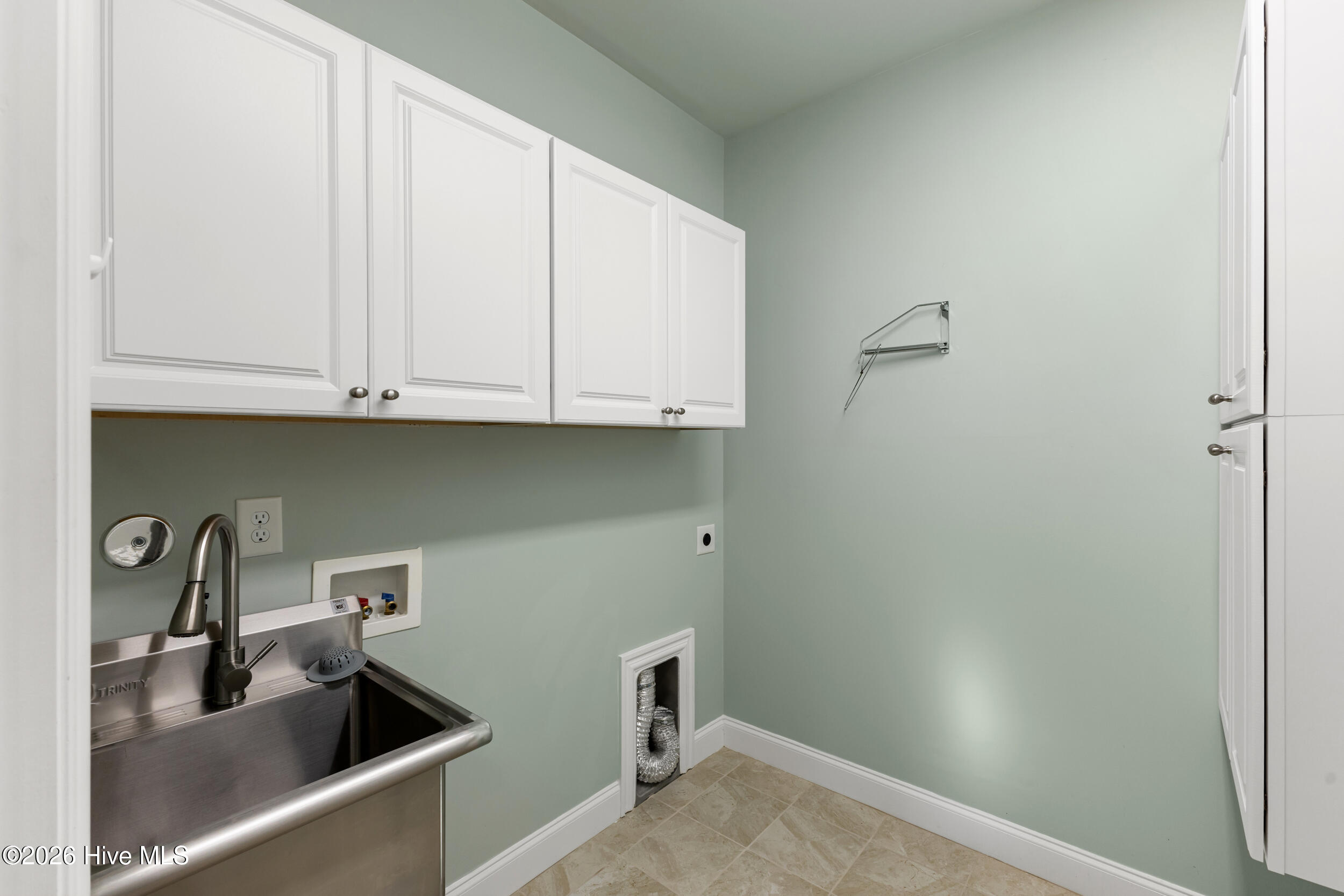 615 Jenoa Drive