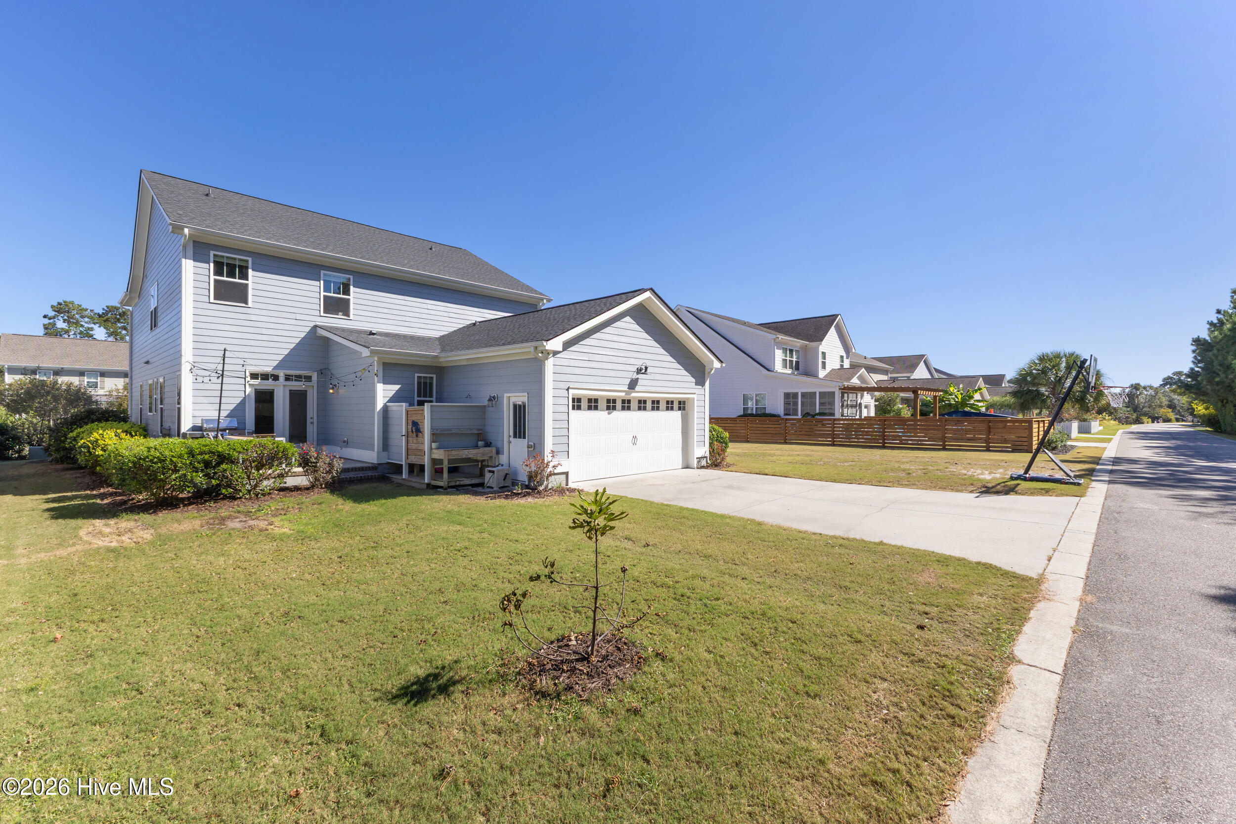 932 Anchors Bend Way