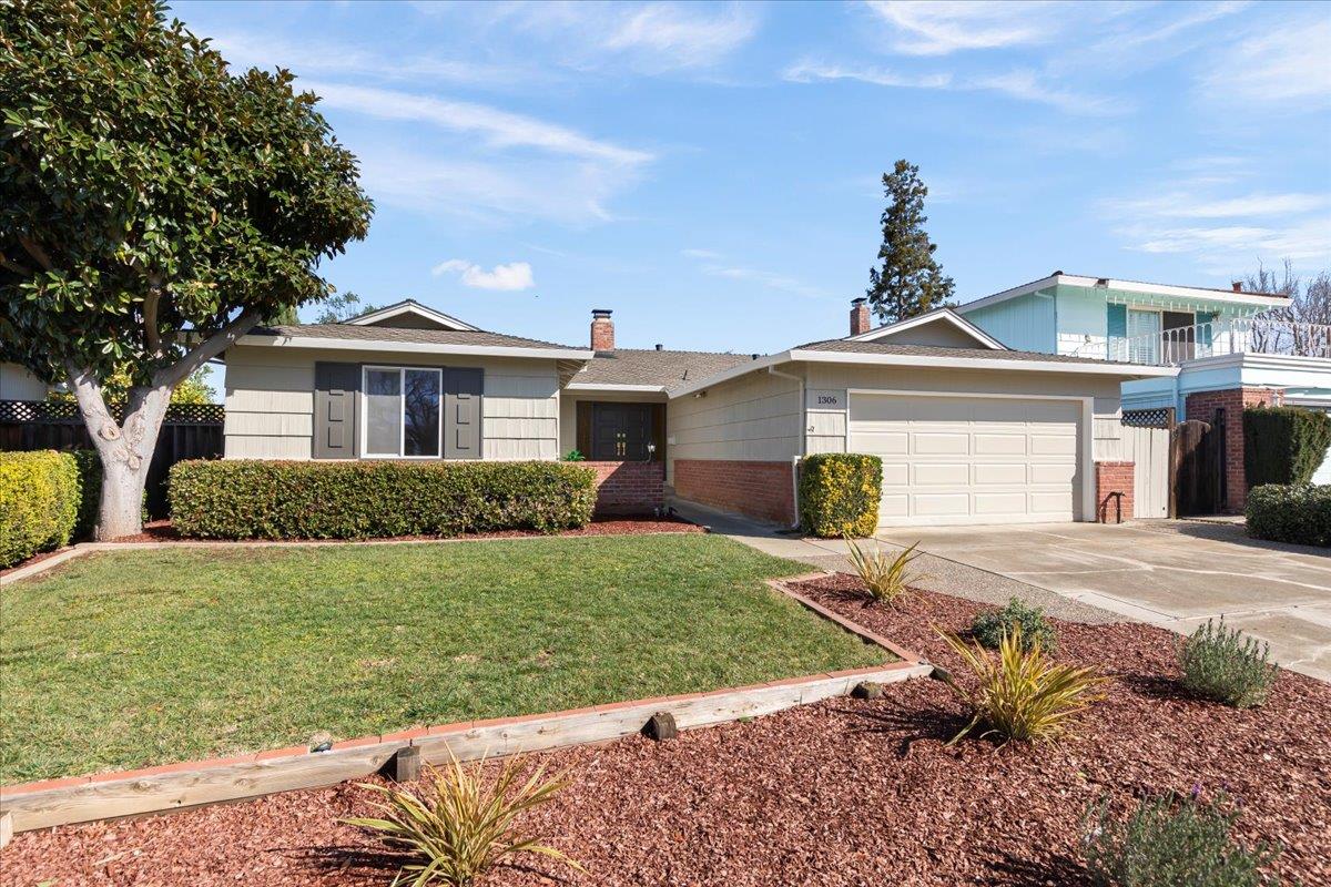 1306 Glen Haven DR
