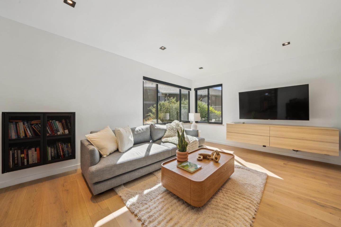 116 Loma Vista Court