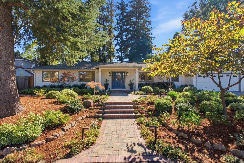 1224 Heritage CT