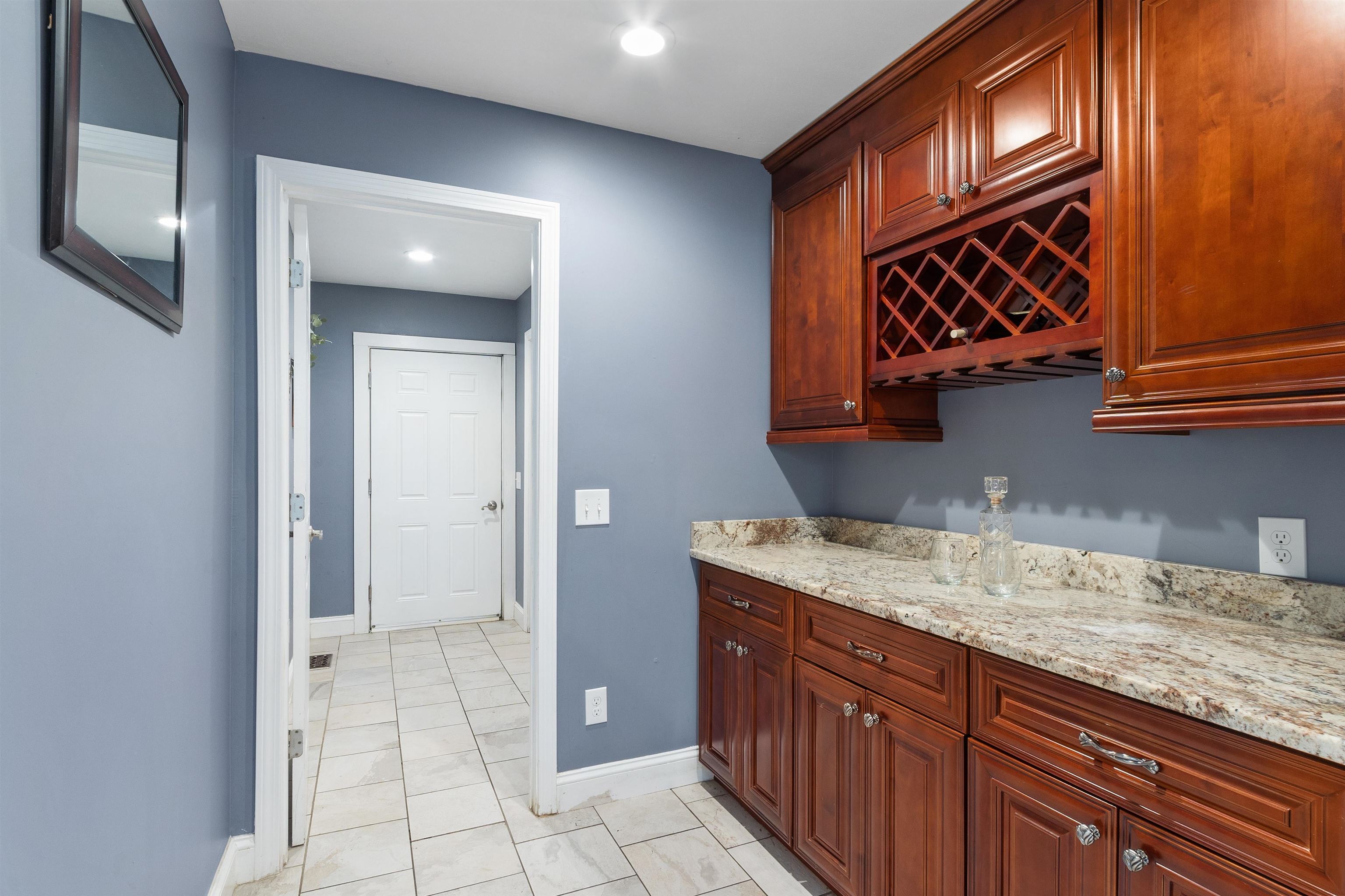 15 Stone Fence Drive