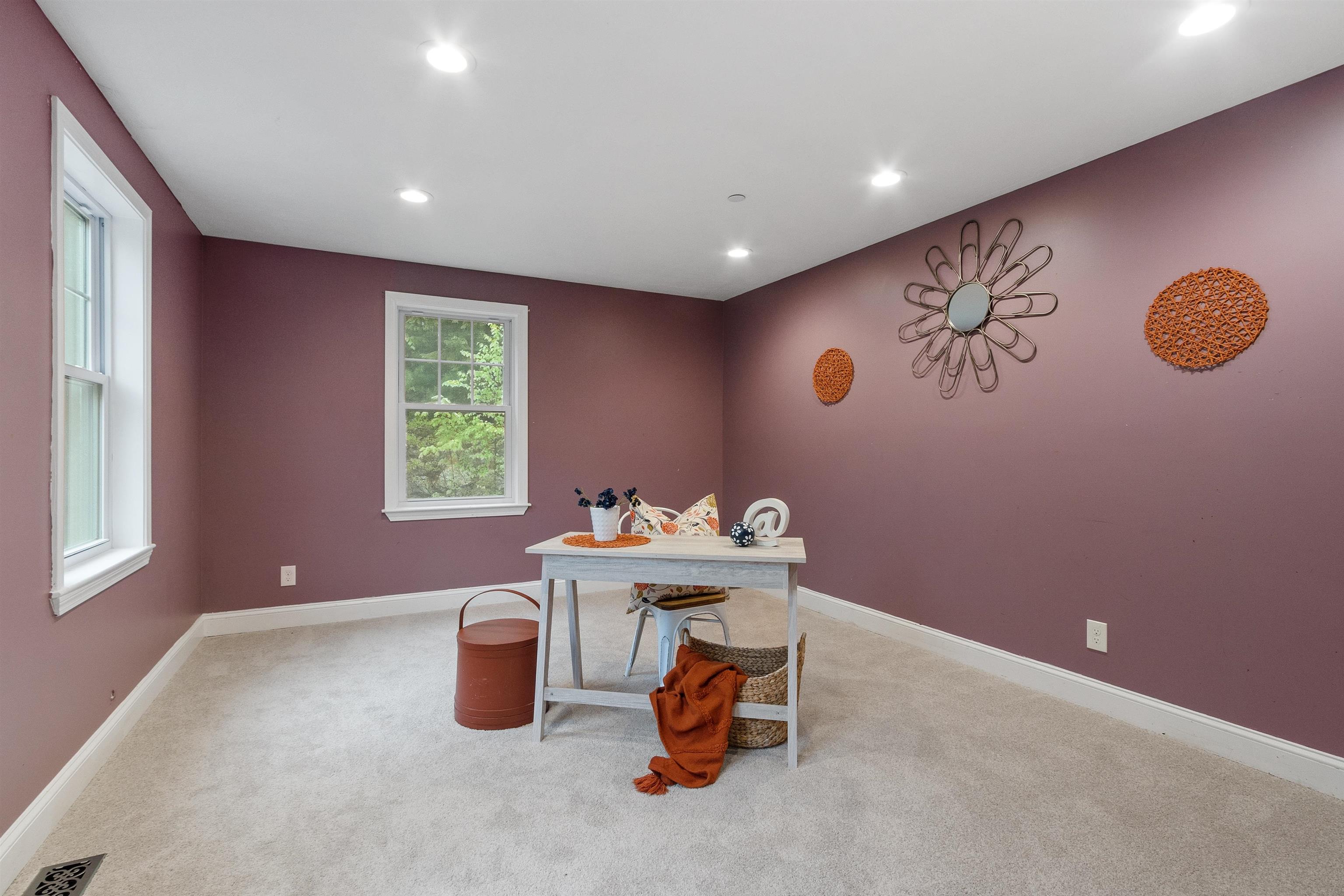 15 Stone Fence Drive