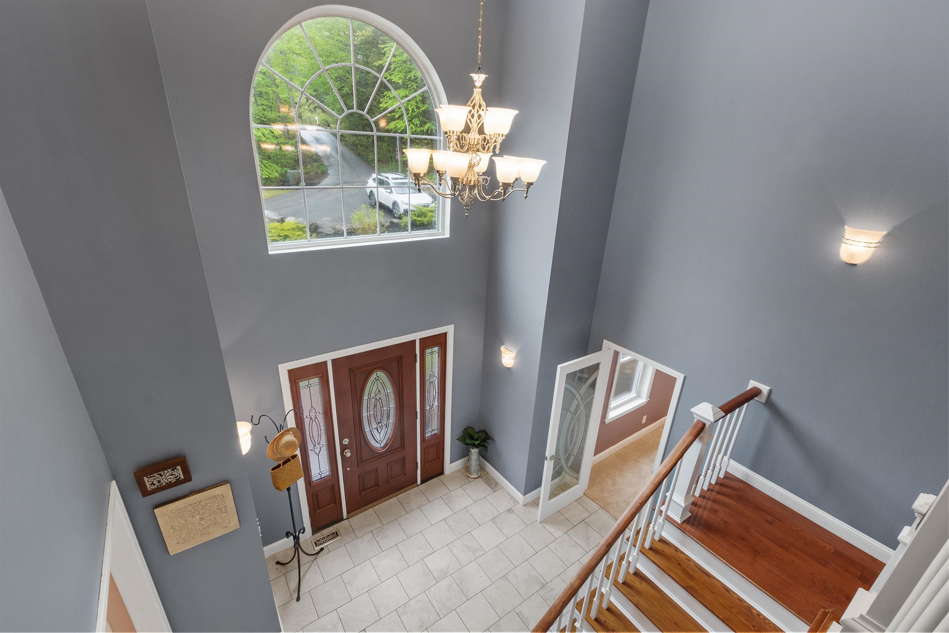 15 Stone Fence Drive