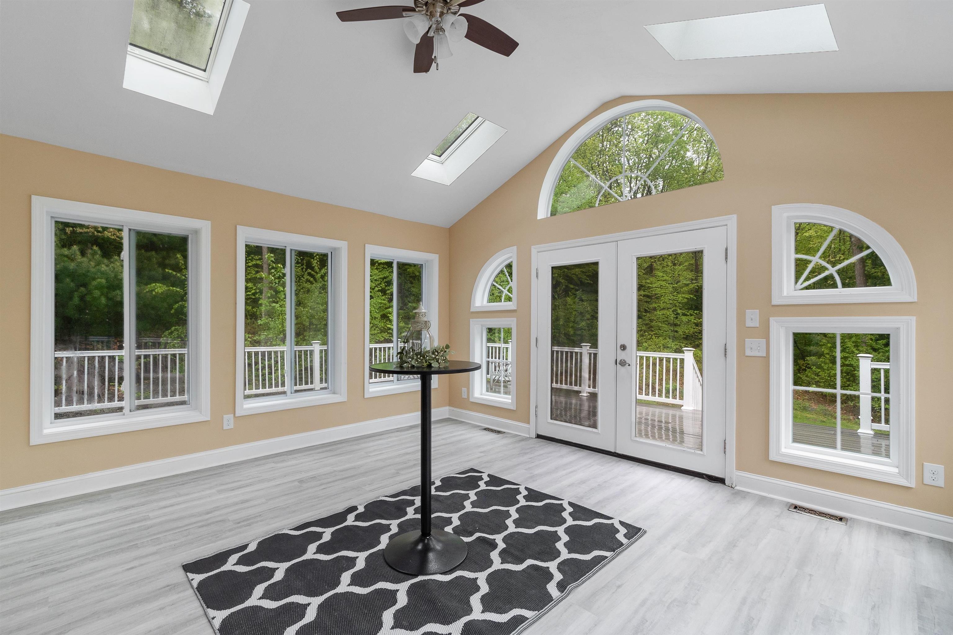 15 Stone Fence Drive