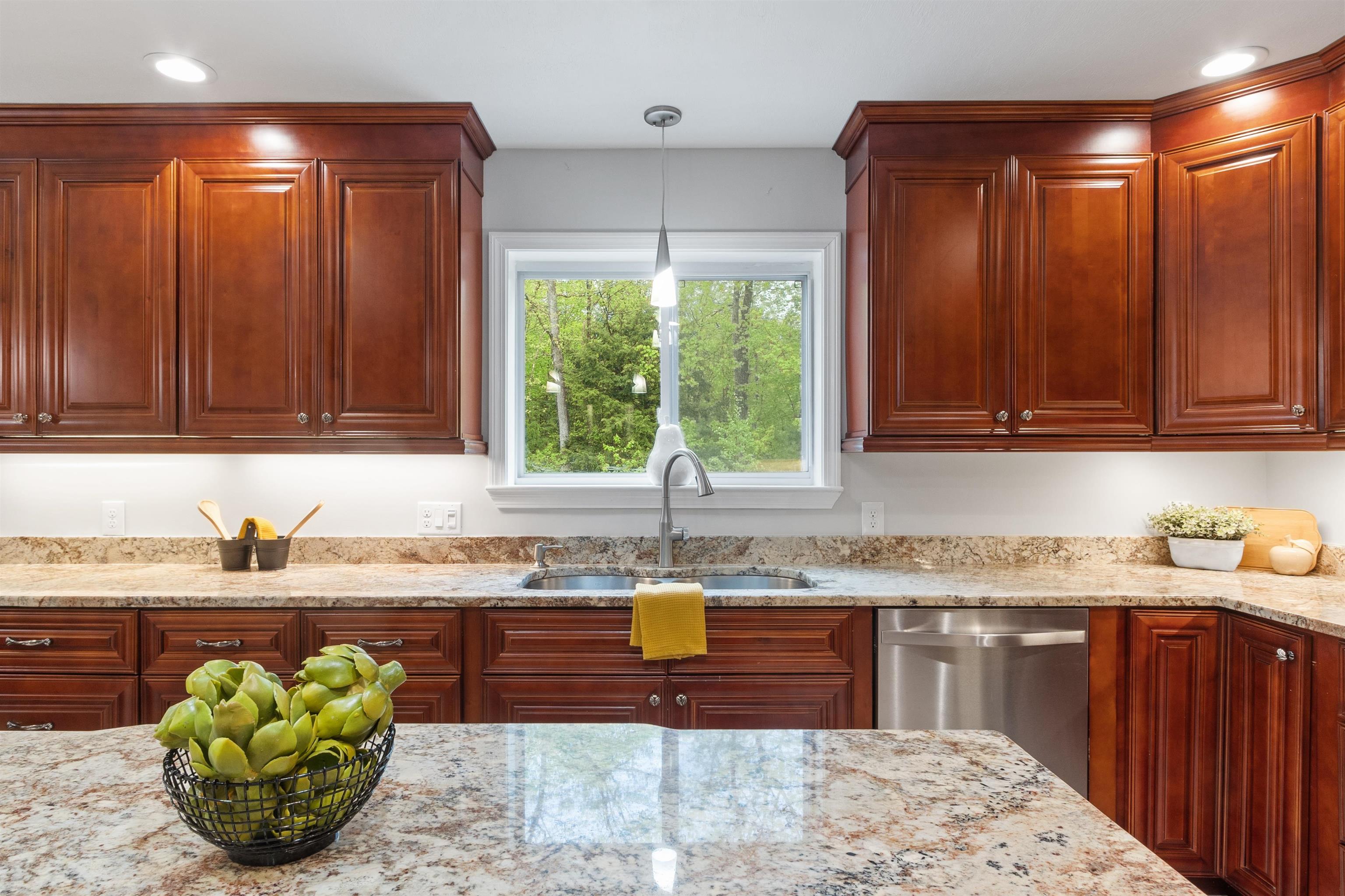 15 Stone Fence Drive