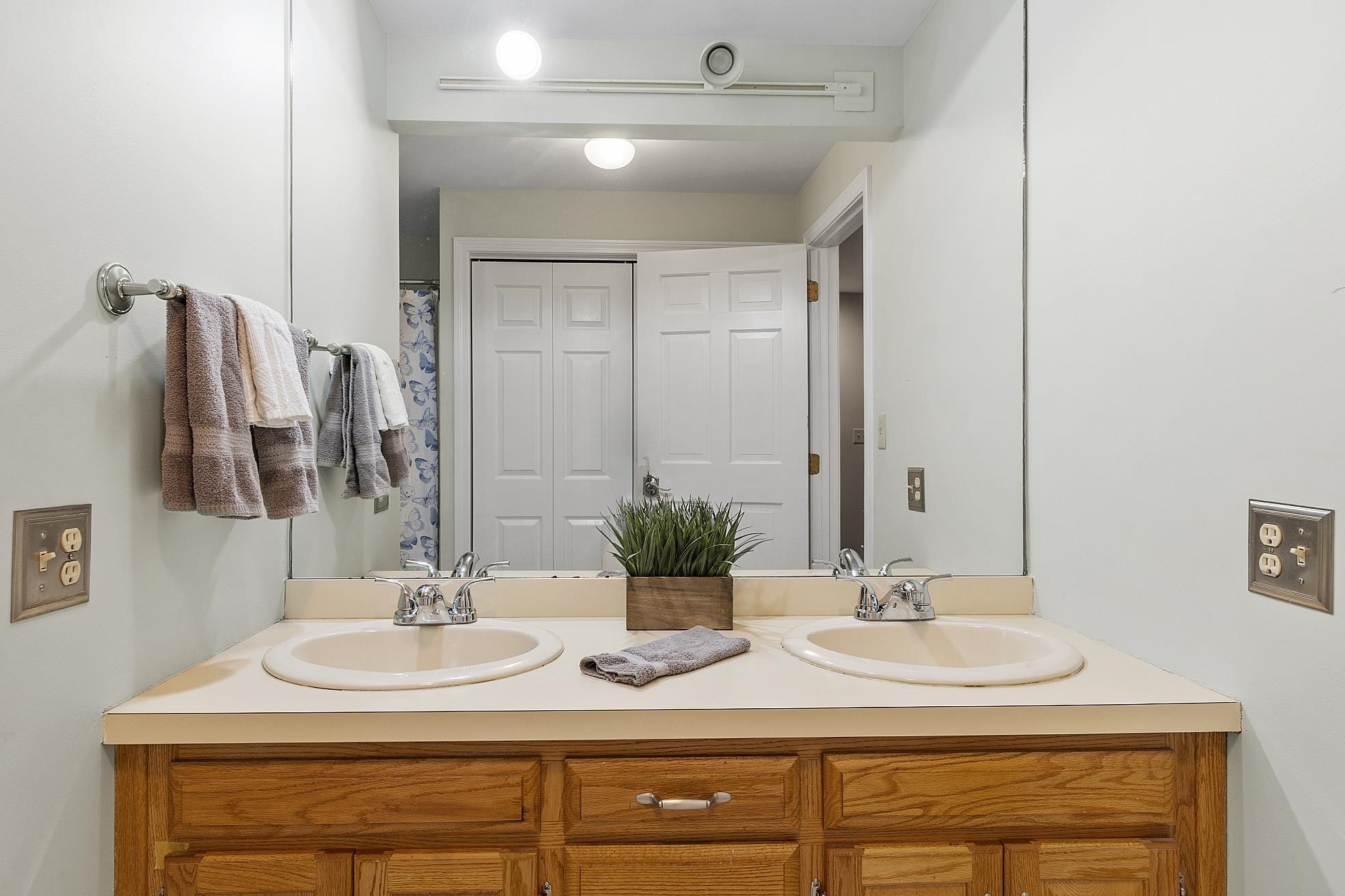 153 Coffin Road Unit: 32