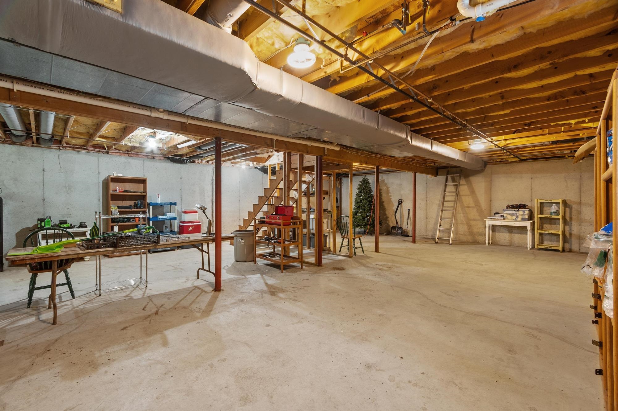 12 Aladdin Road