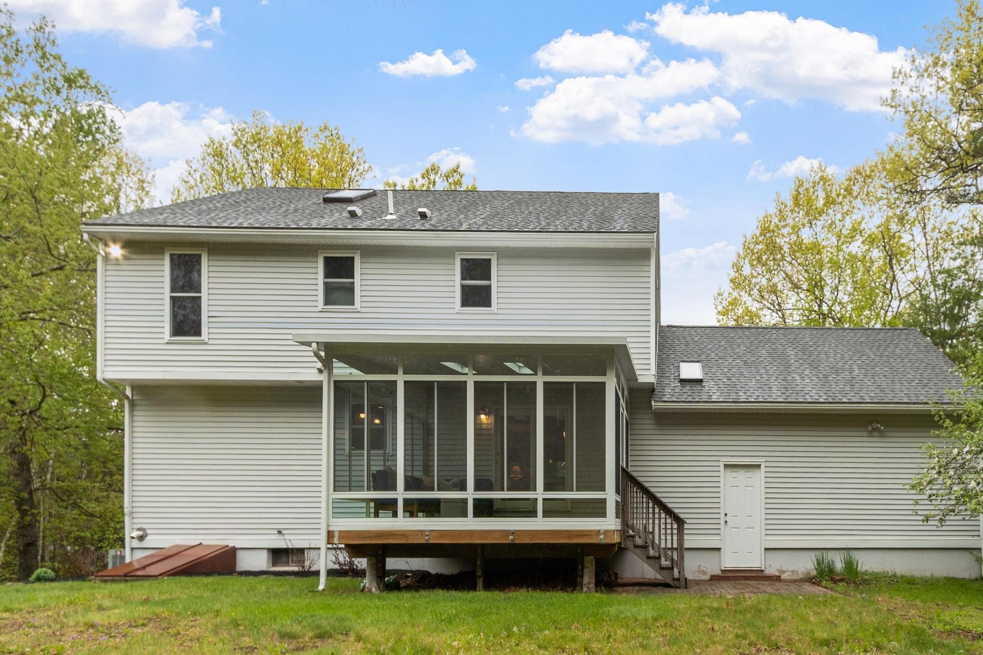 12 Aladdin Road