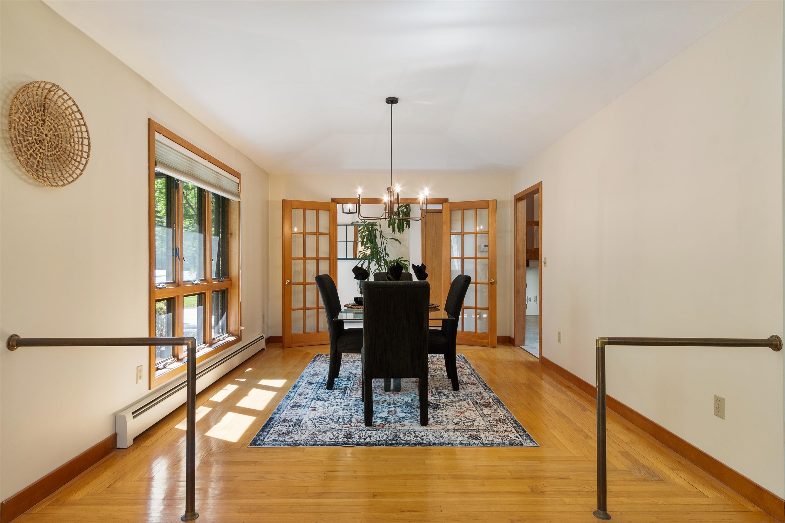 6 Weston Street