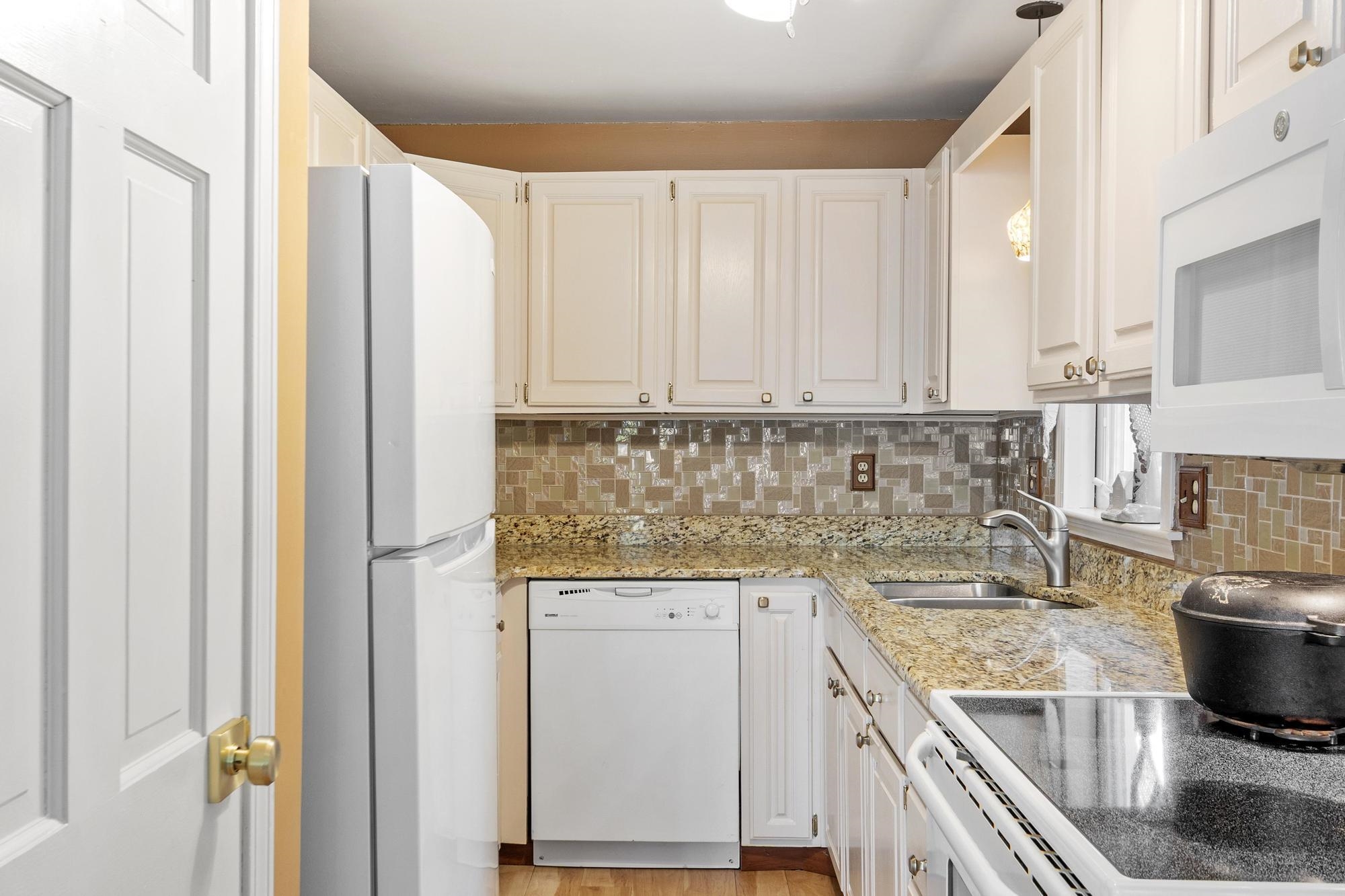 31 Tigertail Circle Unit: R