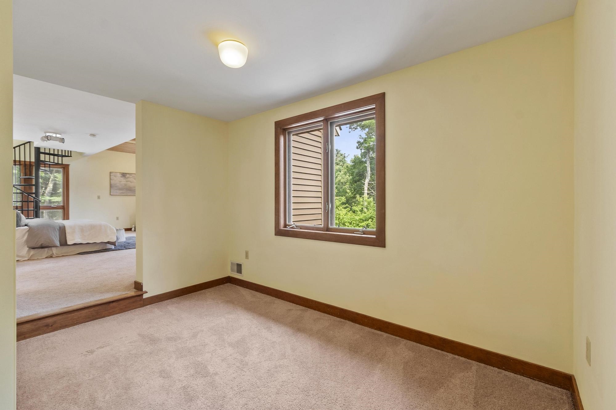 18 Windsor Boulevard