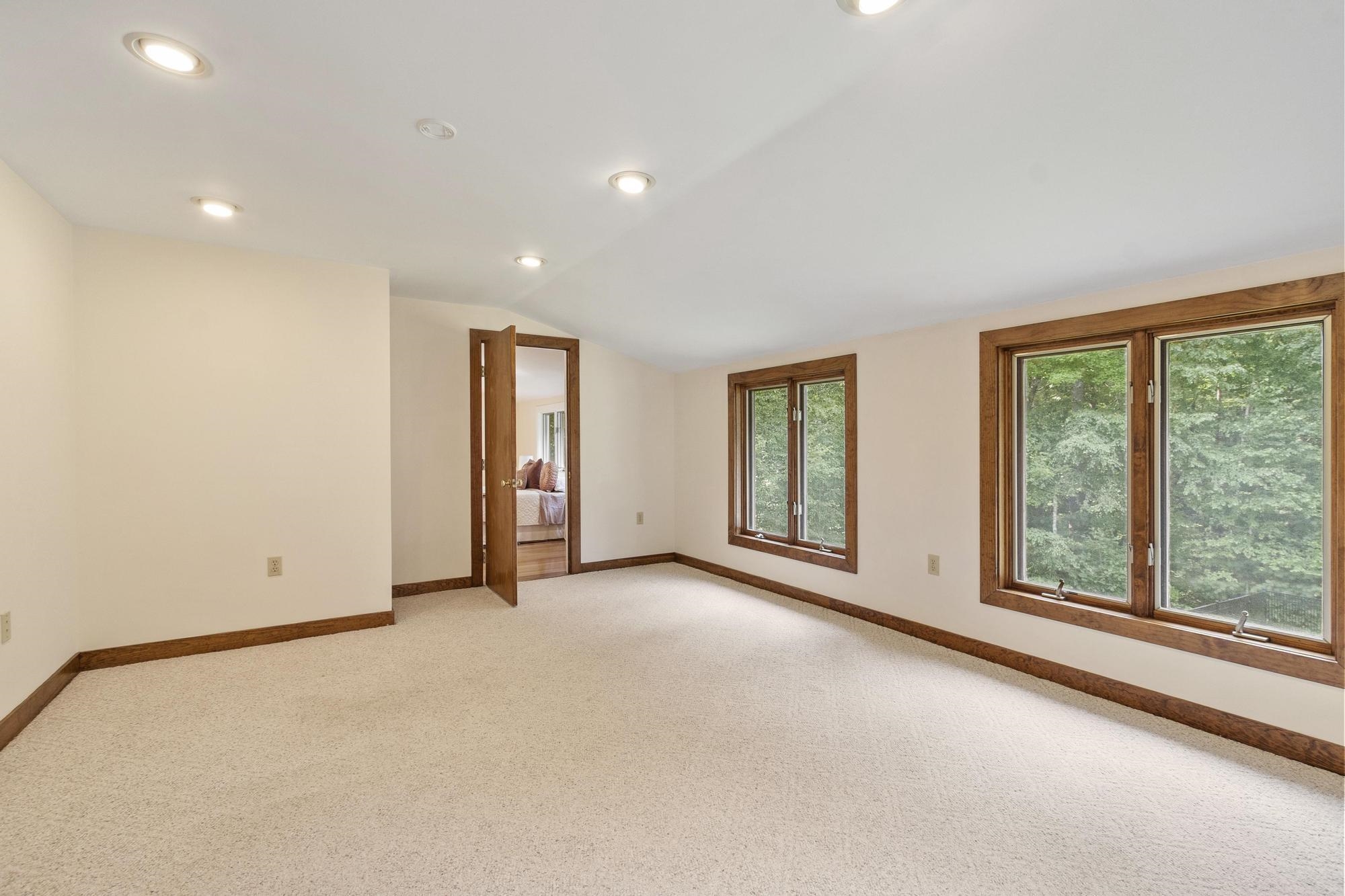 18 Windsor Boulevard