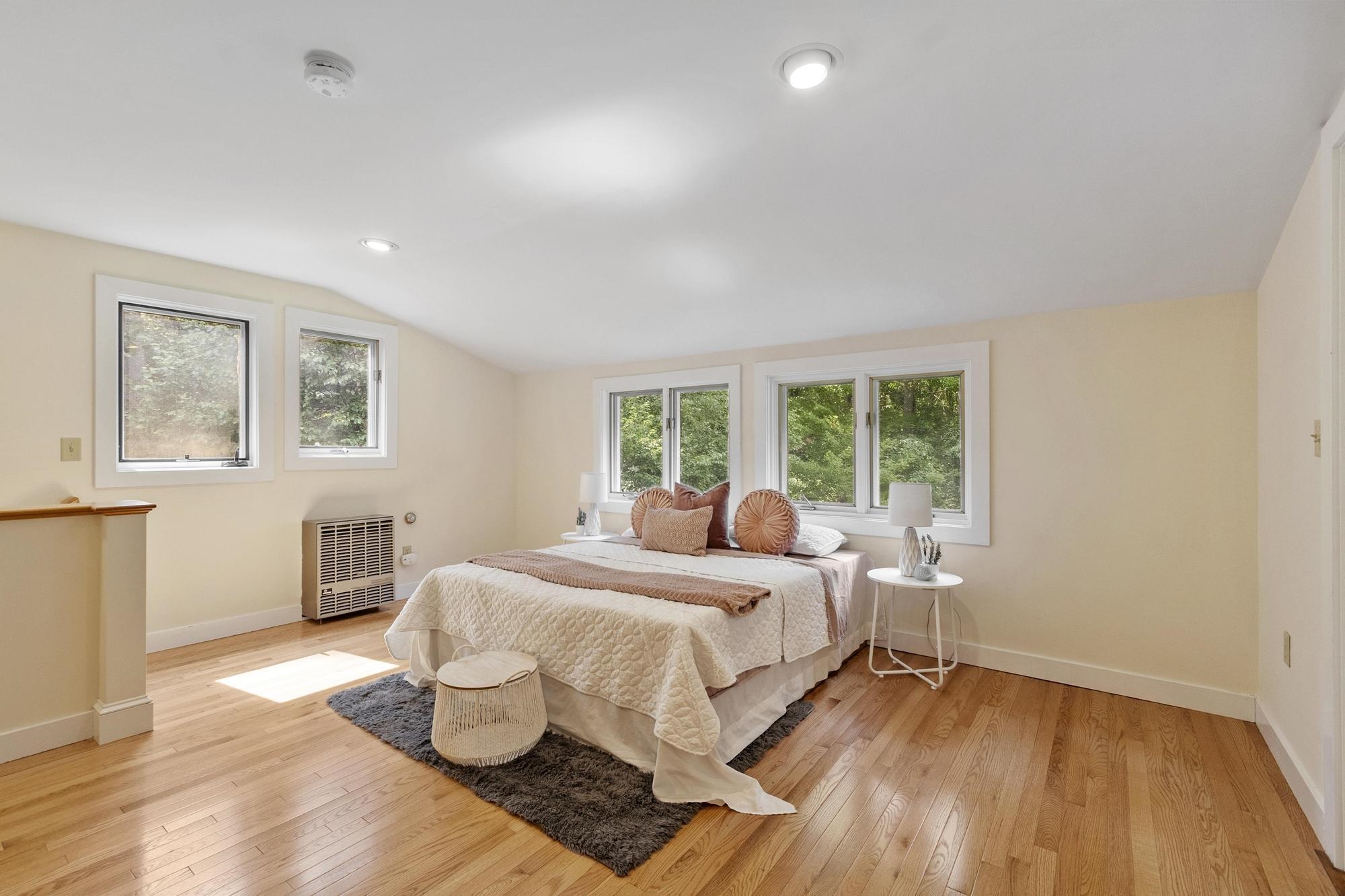 18 Windsor Boulevard