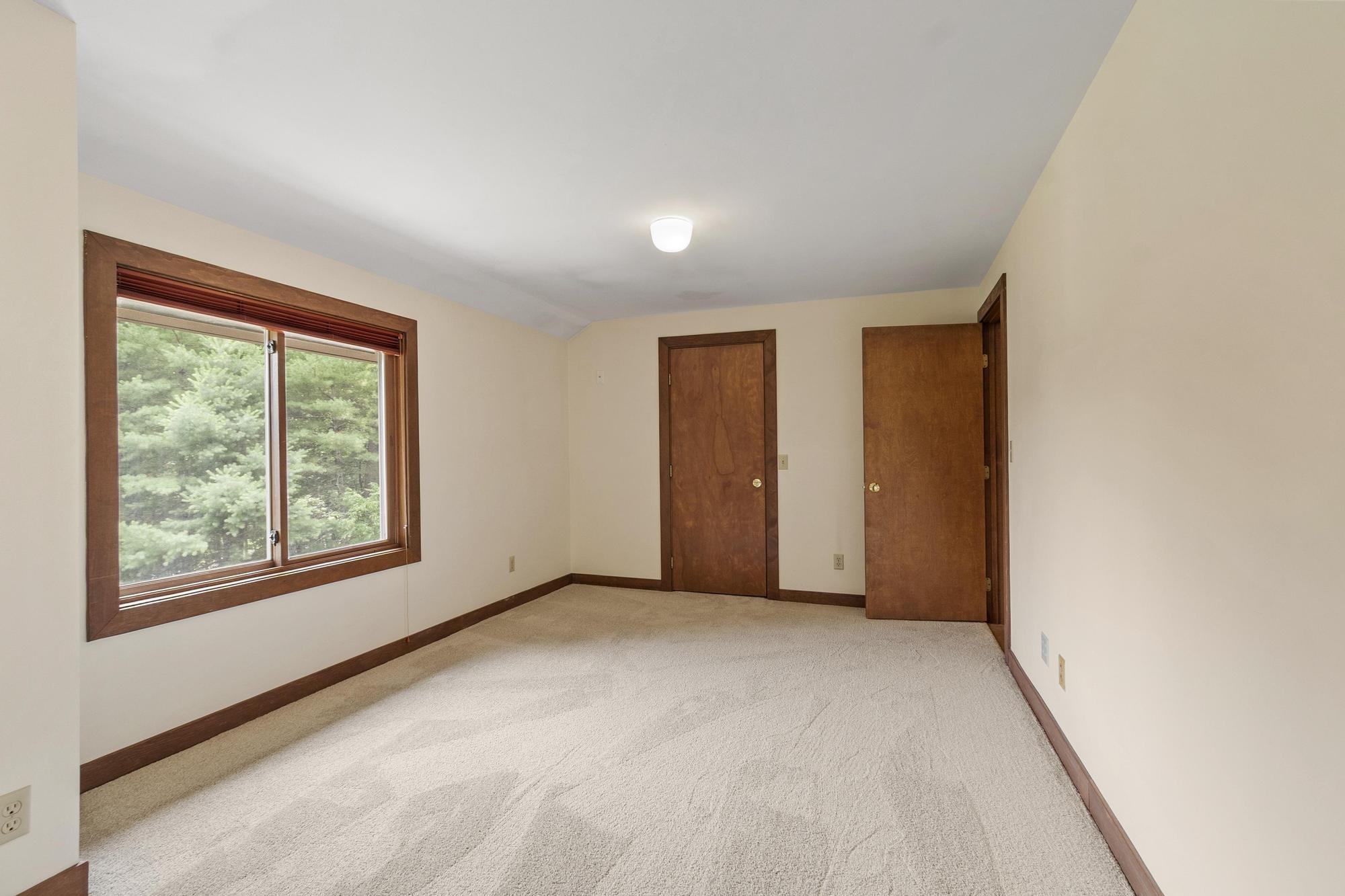 18 Windsor Boulevard