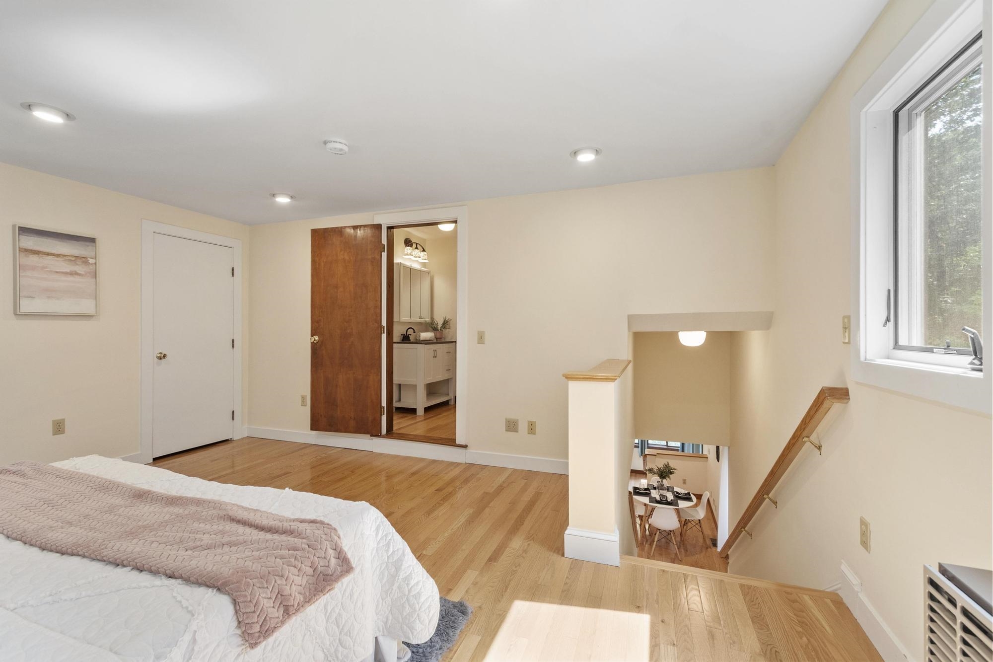 18 Windsor Boulevard