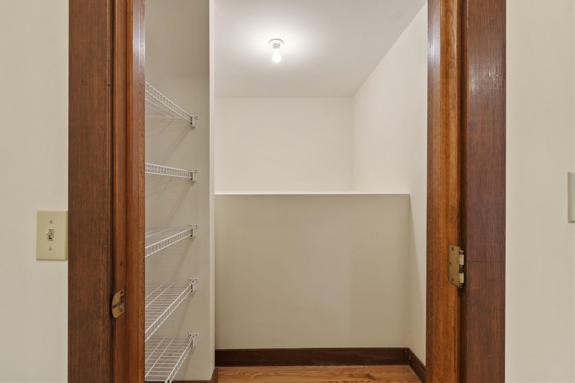 18 Windsor Boulevard