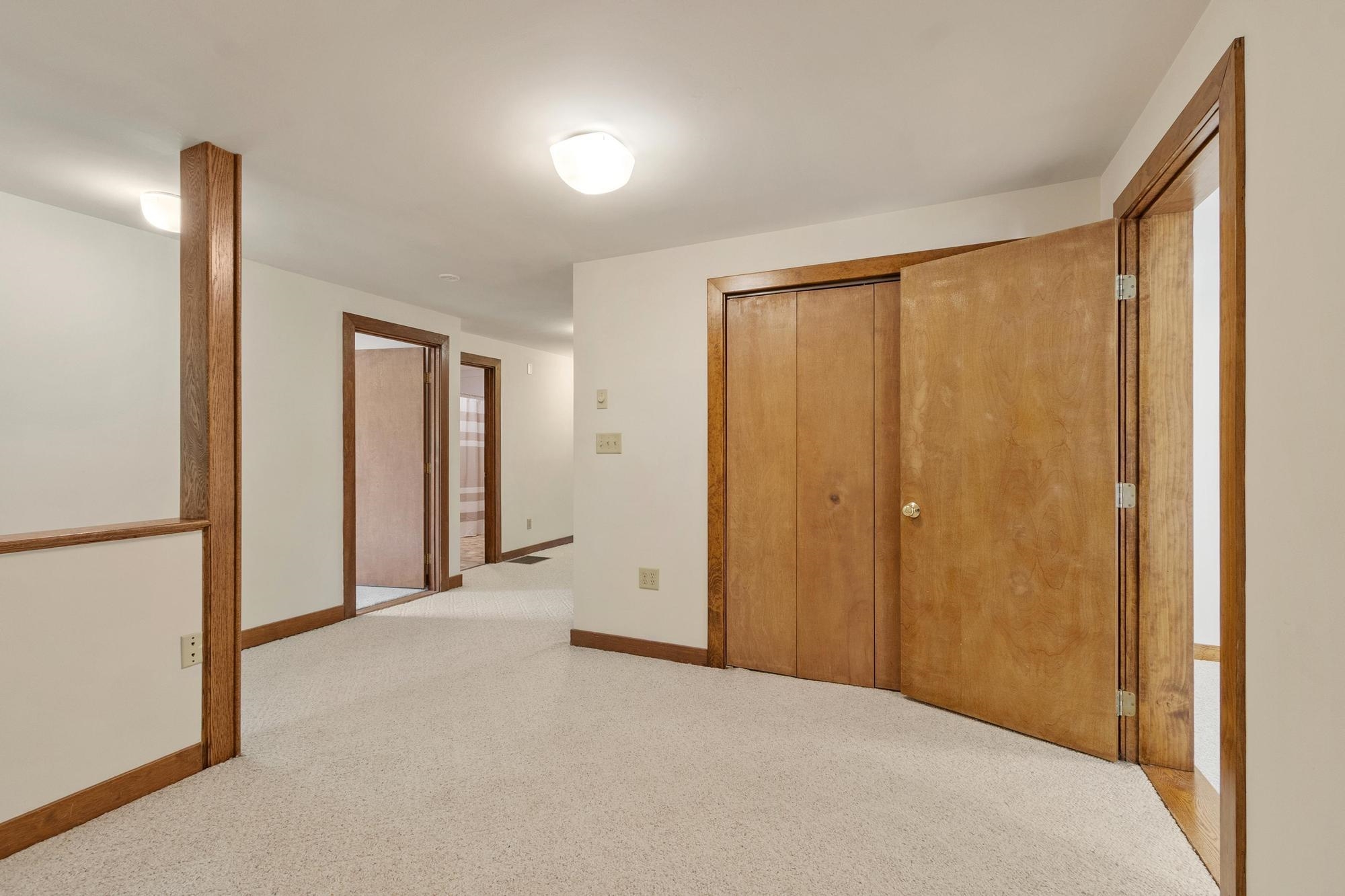 18 Windsor Boulevard
