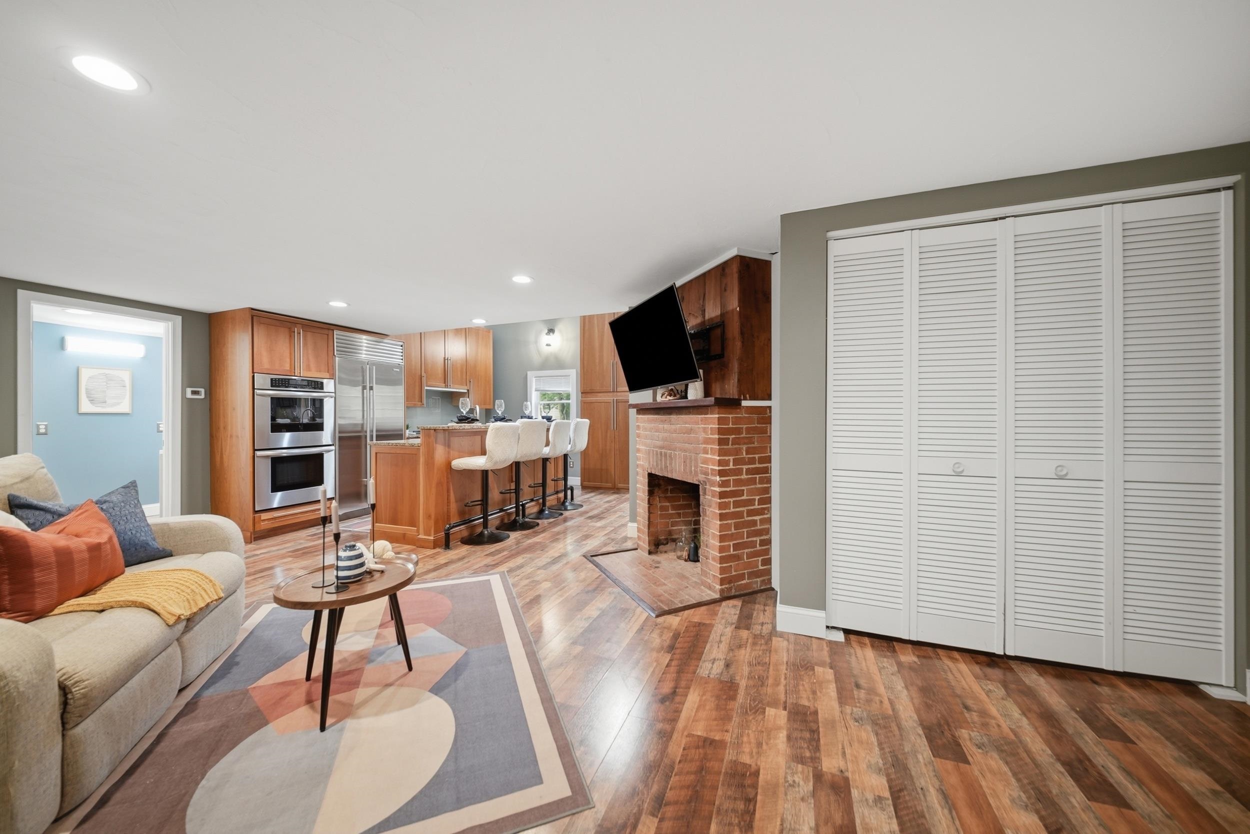 37 Great Pond Road