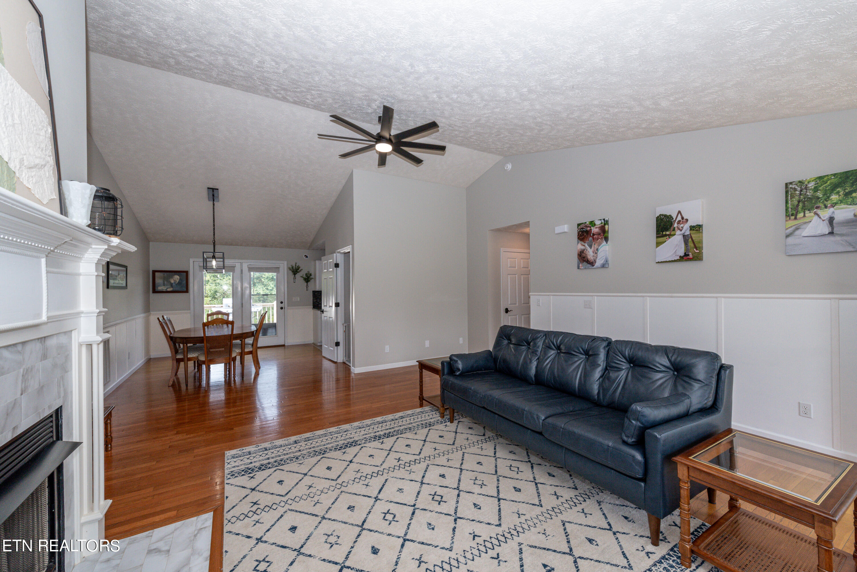 1525 Crestridge Drive